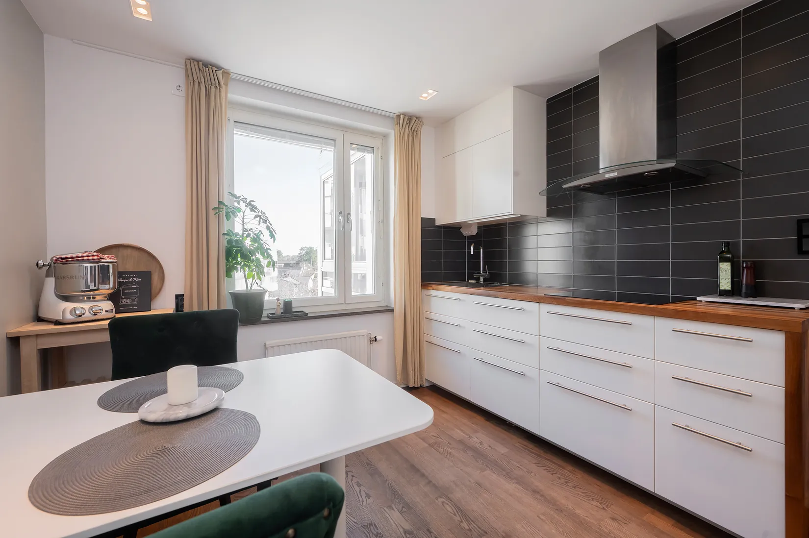 Bostadsrätt, Vikingavägen 15, Centrala Huddinge - Kvarnbergsplan, Huddinge