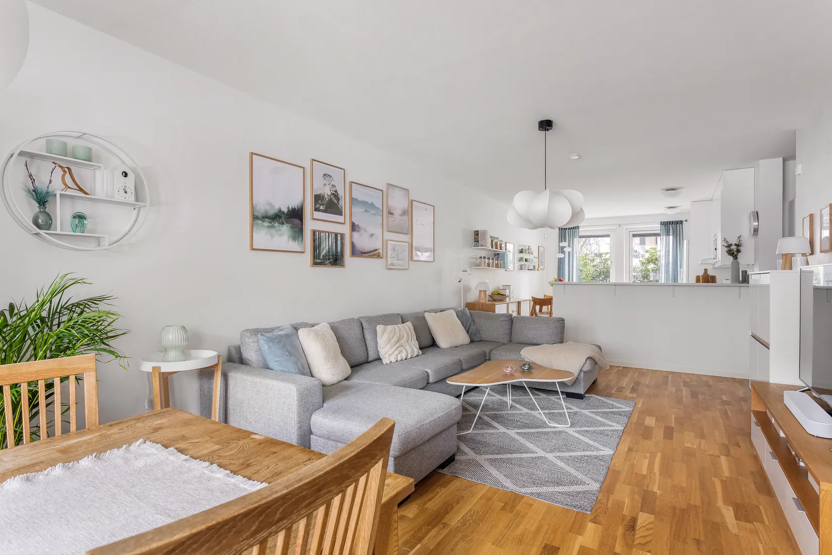 Bostadsrätt, Östersundsgatan 2, Vån 1 (21015/1005), Vällingby Parkstad / Råcksta, Stockholm