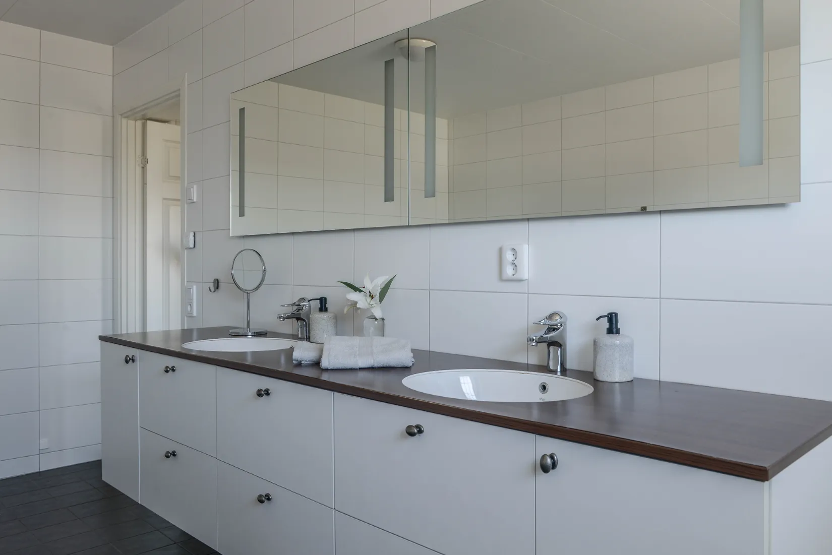 Villa, Björkebovägen 1, Kvicksund, Västerås