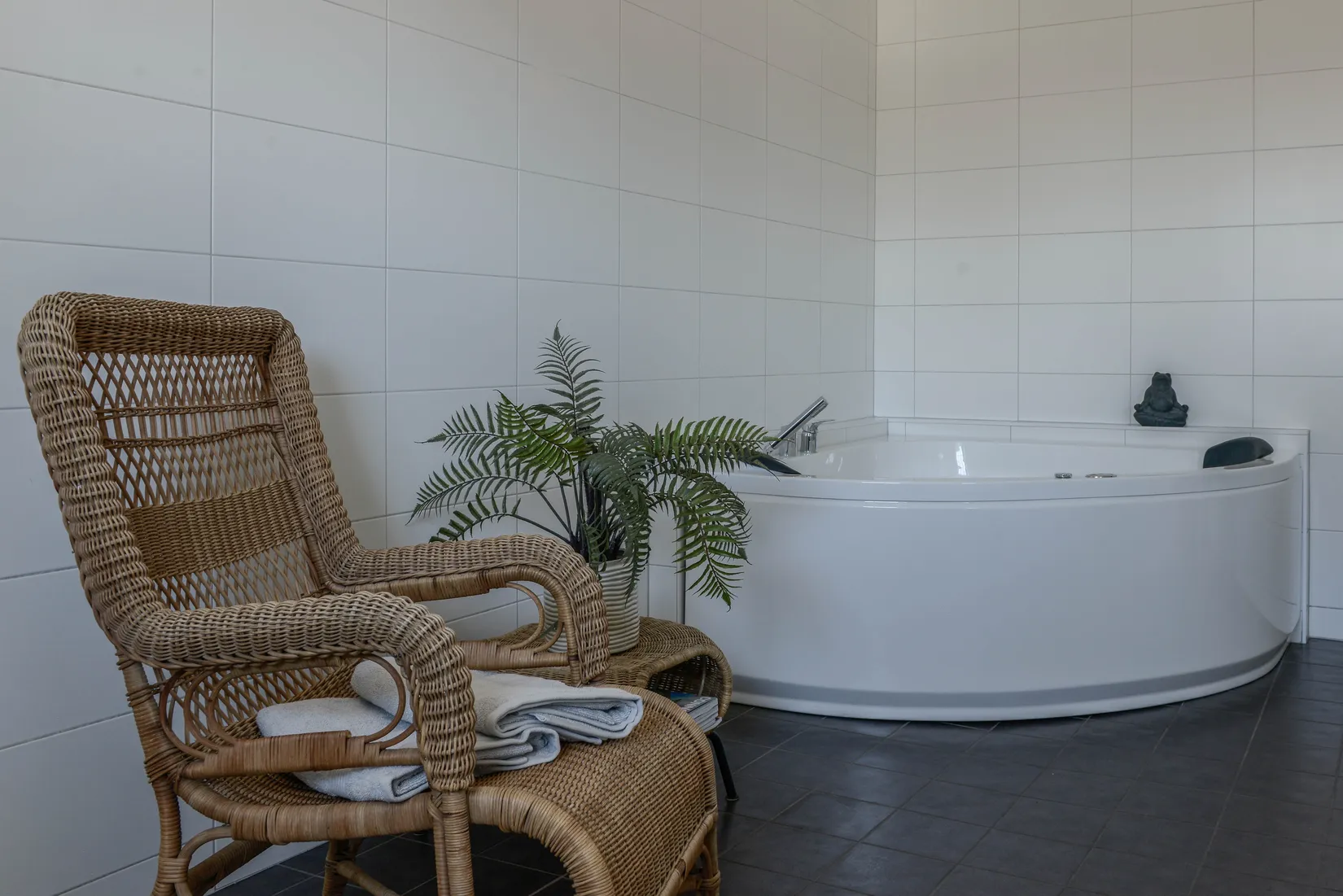 Villa, Björkebovägen 1, Kvicksund, Västerås