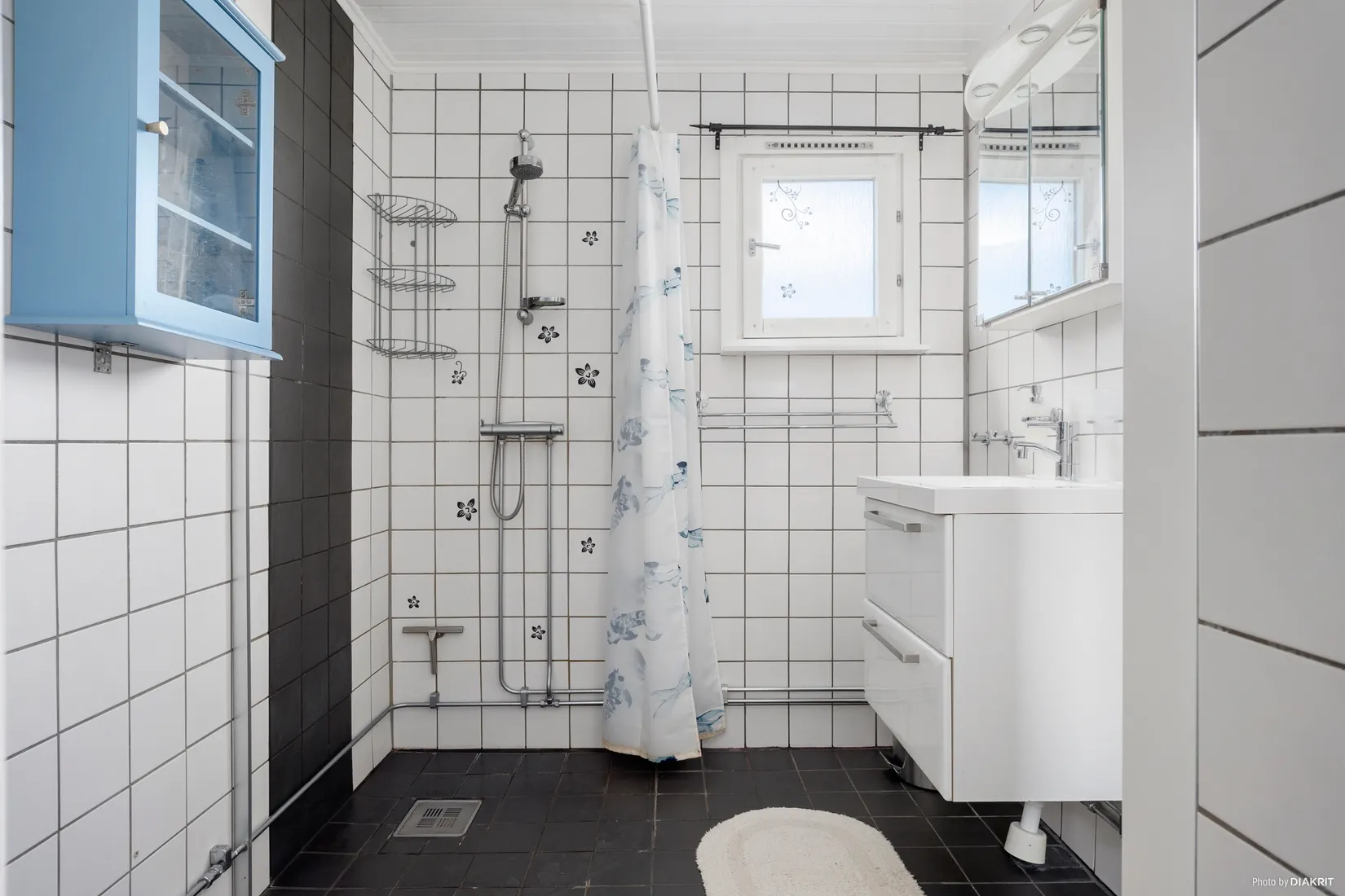 Radhus, Oxdansvägen 1, Brunna, Upplands-Bro