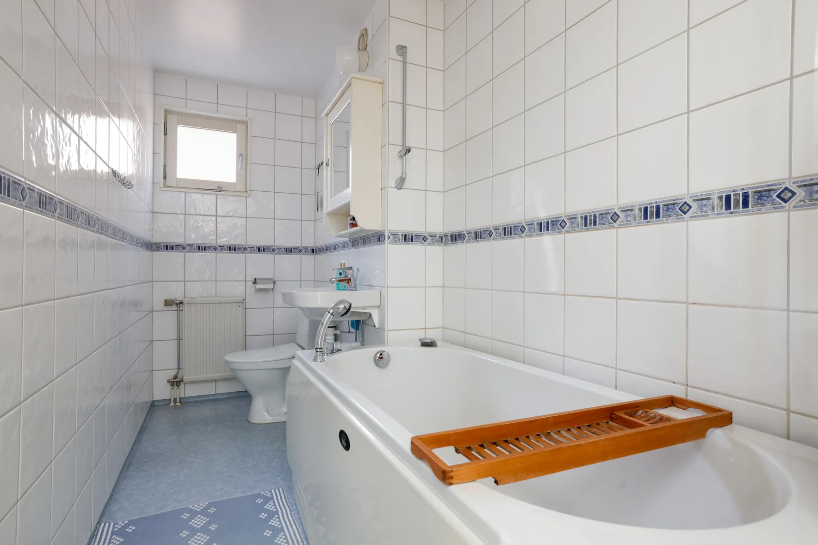 Villa, Radhus, Brevbäraregatan 11, Björkhaga, Örebro