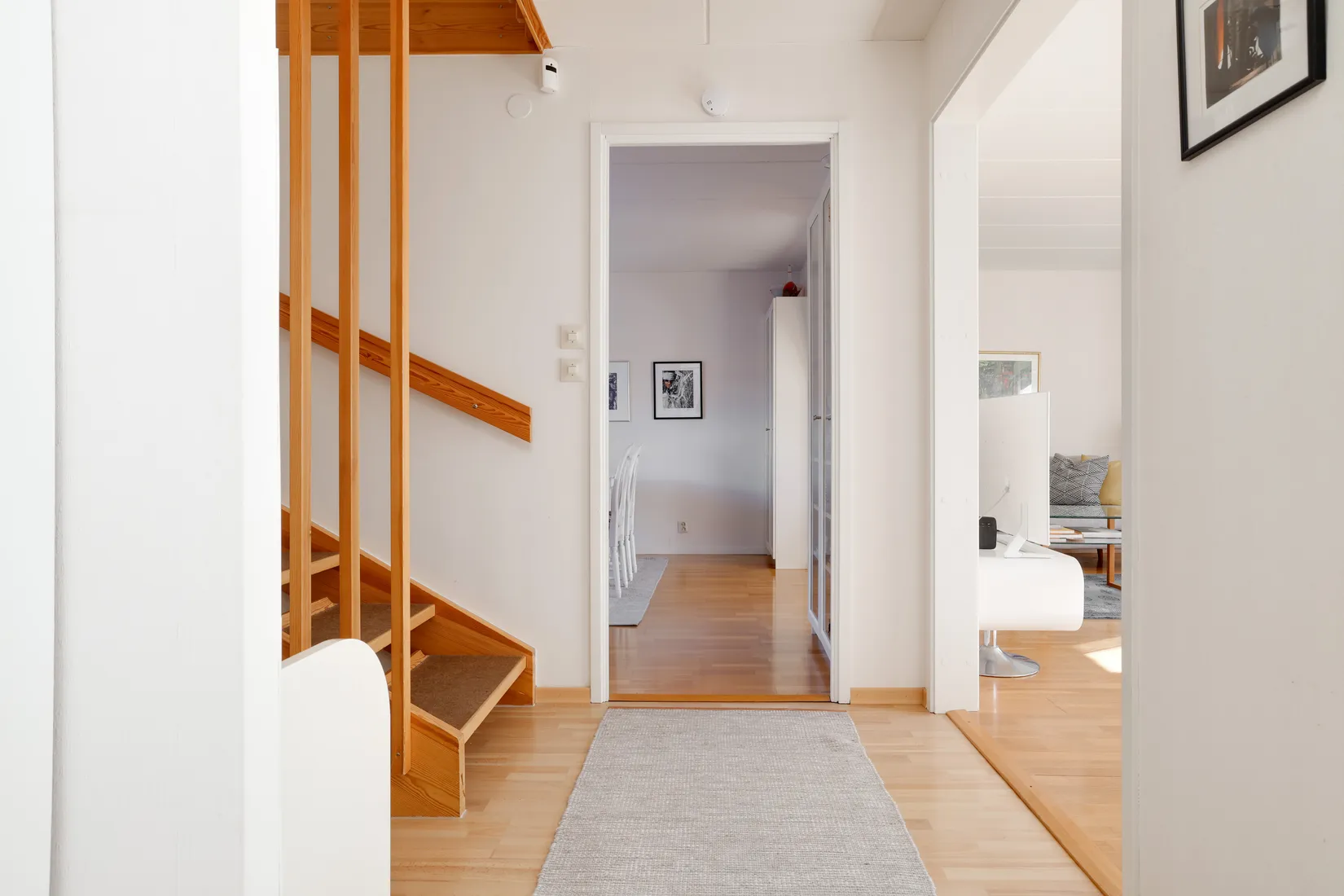 Villa, Radhus, Brevbäraregatan 11, Björkhaga, Örebro