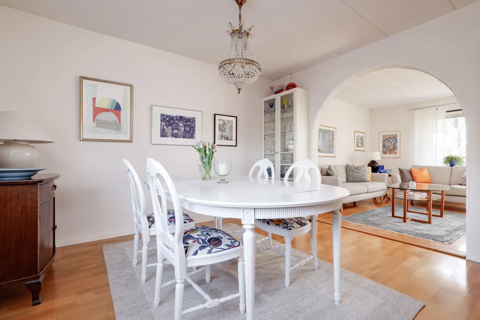 Villa, Radhus, Brevbäraregatan 11, Björkhaga, Örebro