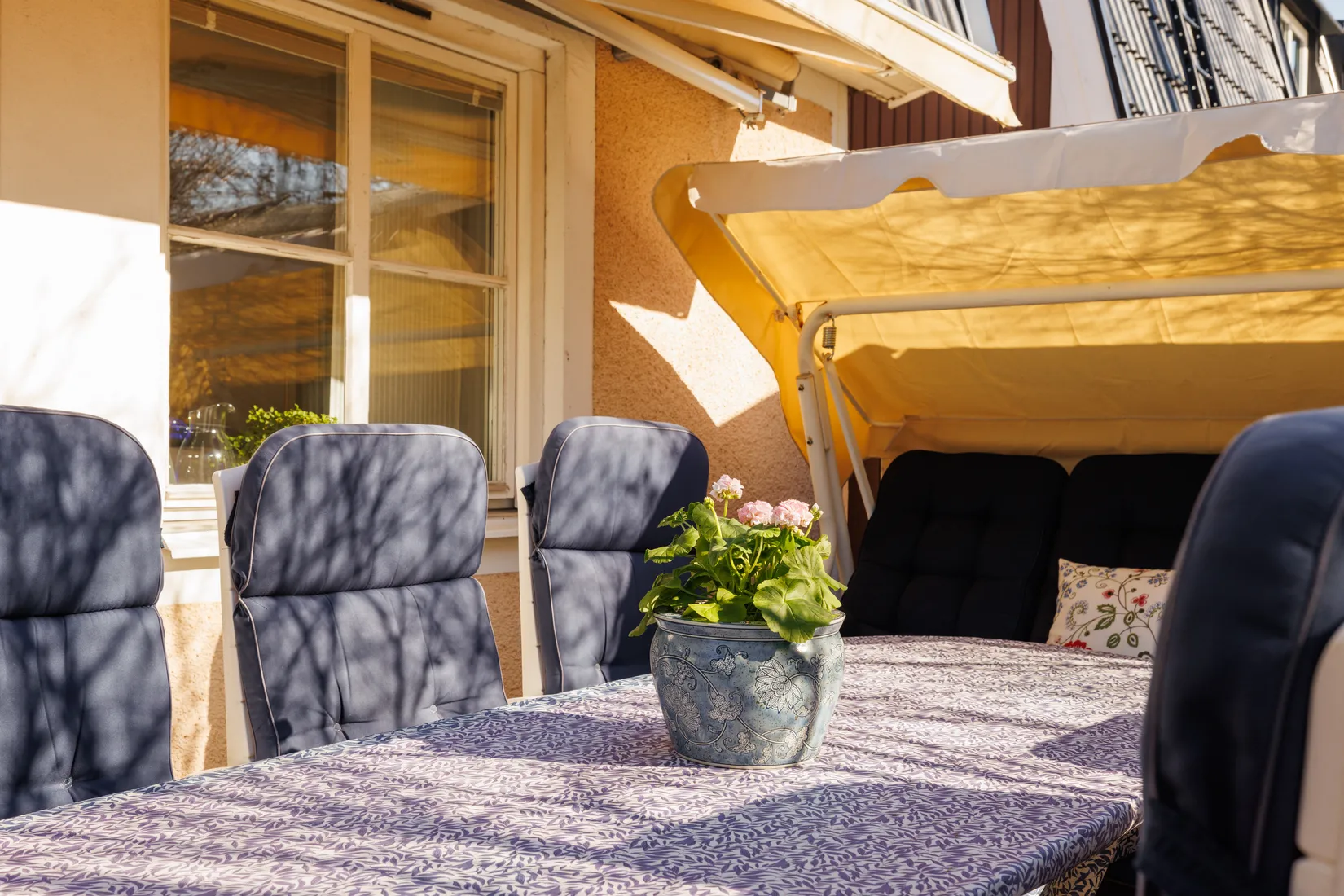 Villa, Radhus, Brevbäraregatan 11, Björkhaga, Örebro