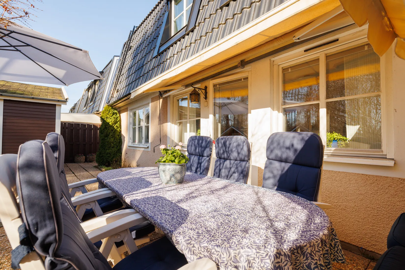 Villa, Radhus, Brevbäraregatan 11, Björkhaga, Örebro