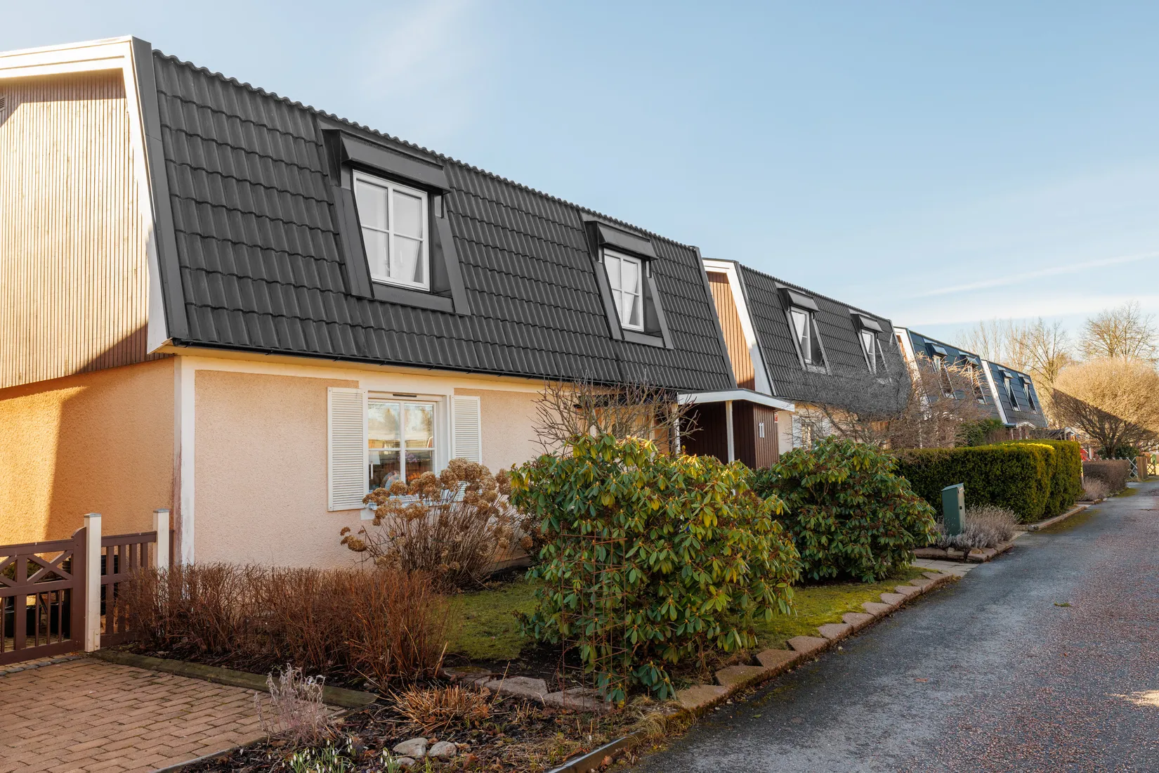 Villa, Radhus, Brevbäraregatan 11, Björkhaga, Örebro