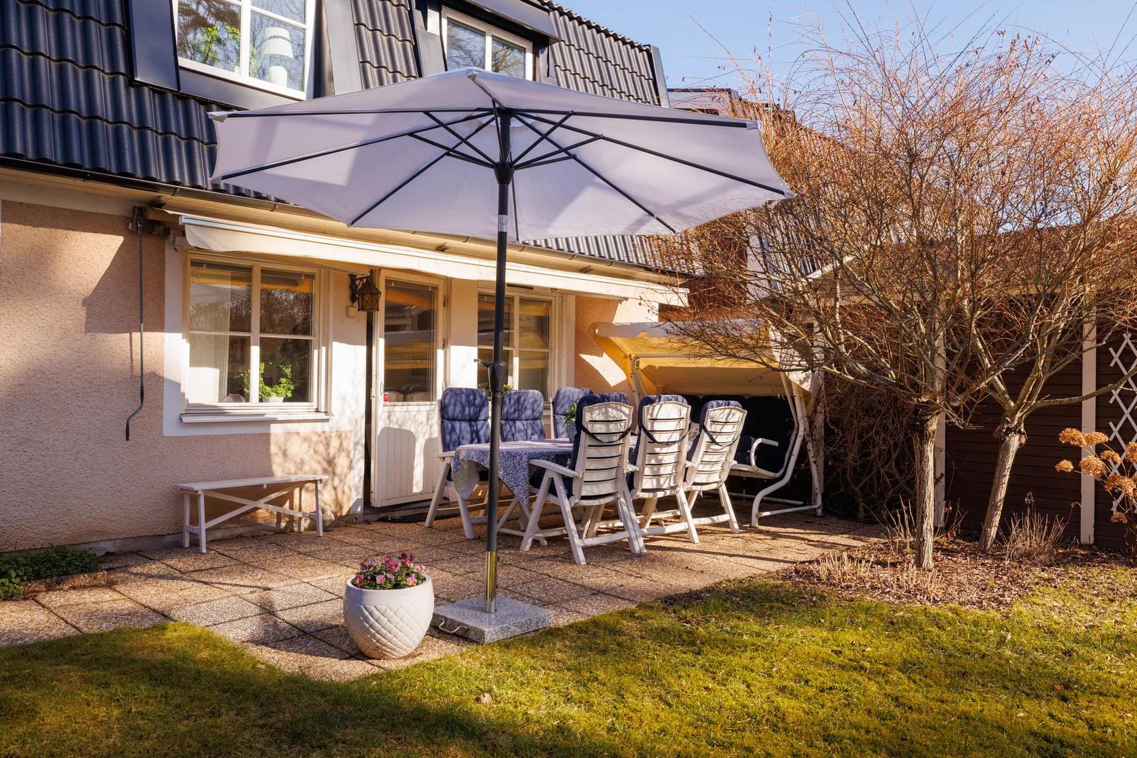 Villa, Radhus, Brevbäraregatan 11, Björkhaga, Örebro