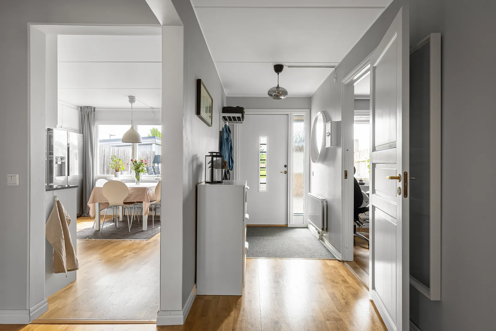 Radhus, Tomatgatan 12, Årsta, Uppsala