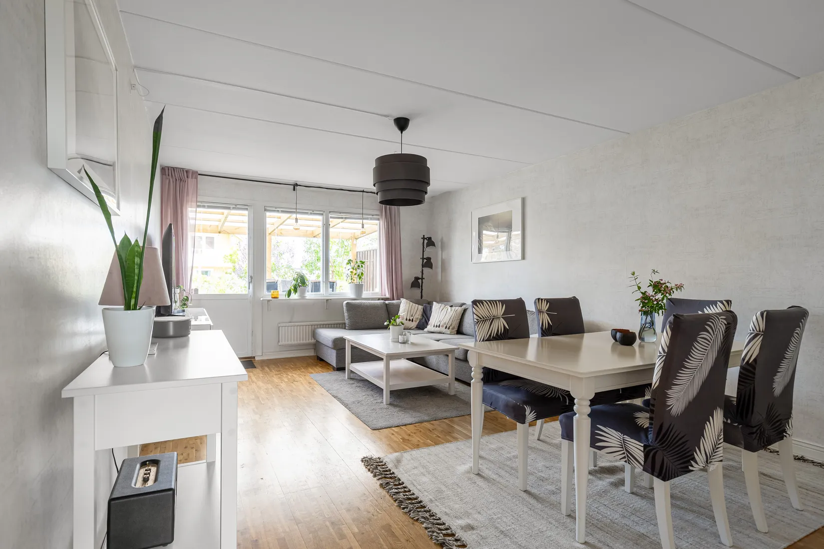 Radhus, Tomatgatan 12, Årsta, Uppsala
