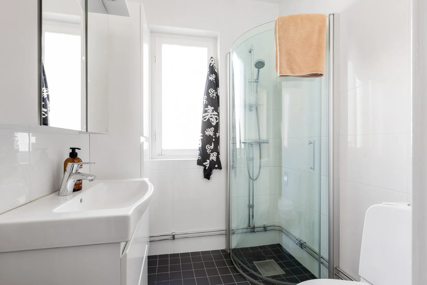 Bostadsrätt, Porfyrvägen 28, Traneberg, Stockholm