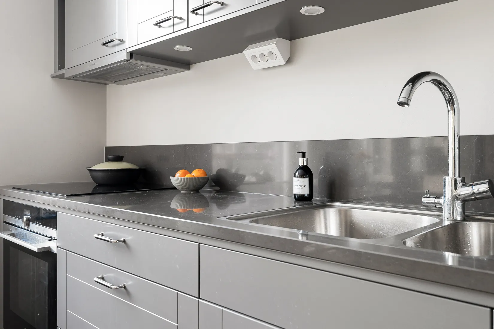 Bostadsrätt, Solnavägen 13A, vån 7, Karolinska, Solna