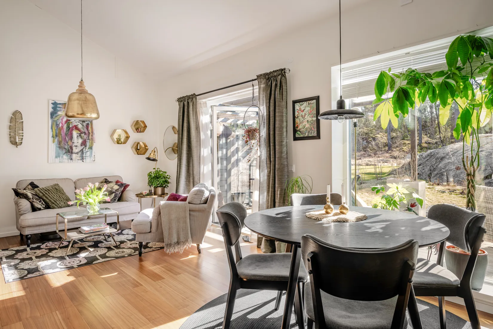 Bostadsrätt, Radhus, Telefongränd 8B, Högmora, Huddinge