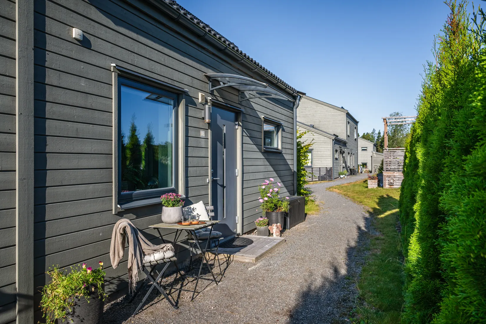 Radhus, Telefongränd 8B, Högmora, Huddinge