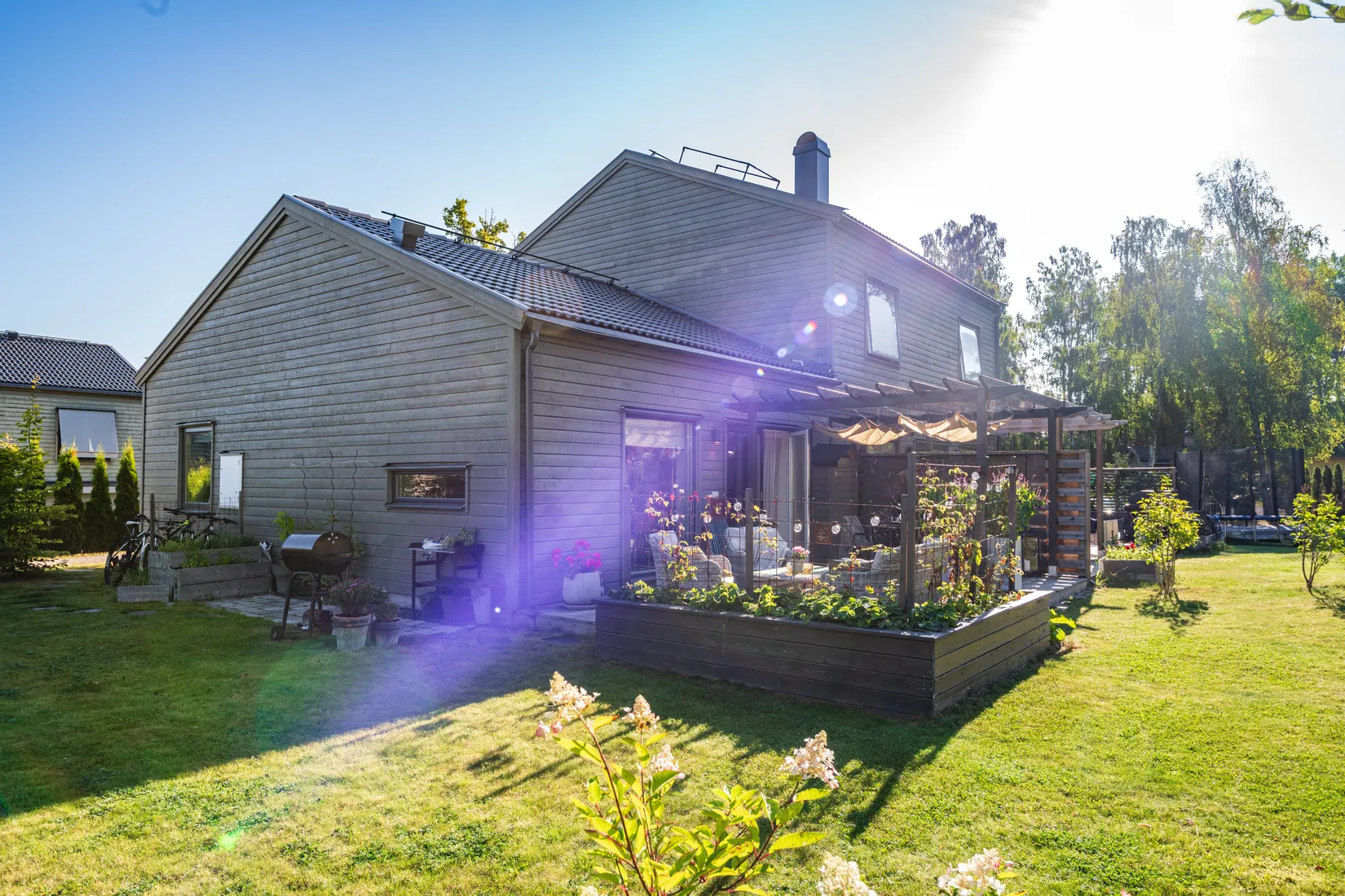 Radhus, Telefongränd 8B, Högmora, Huddinge