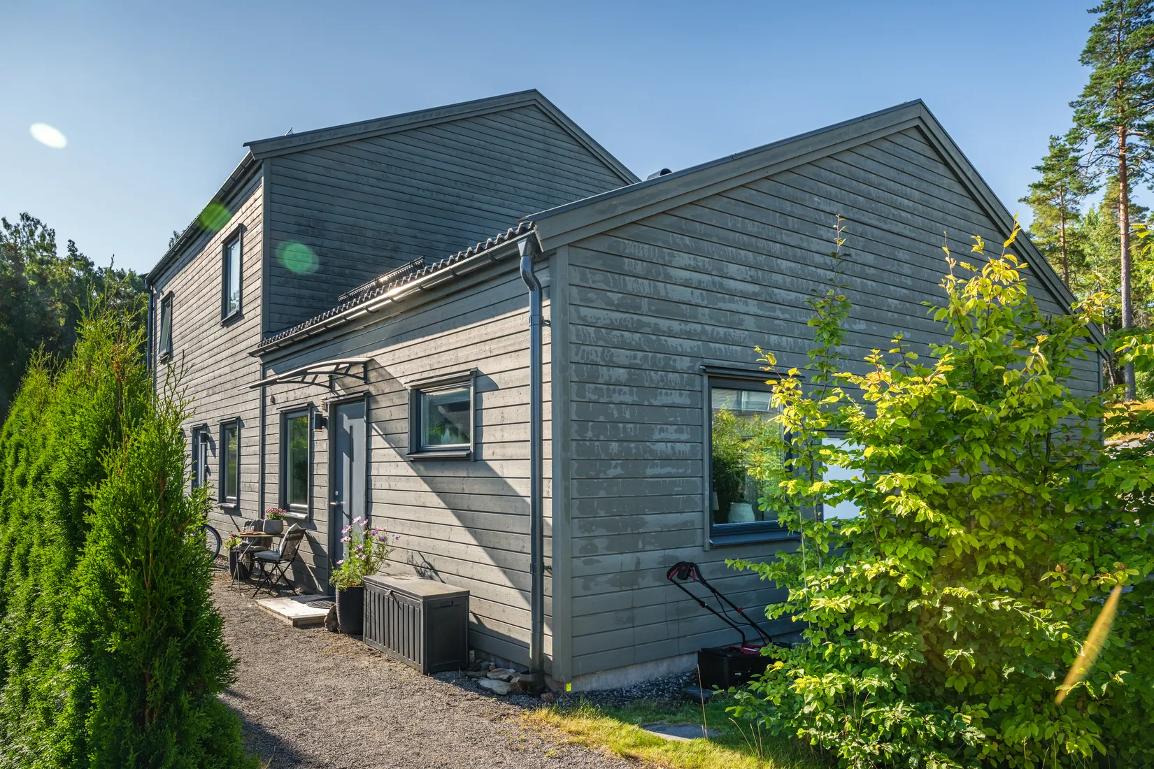 Radhus, Telefongränd 8B, Högmora, Huddinge