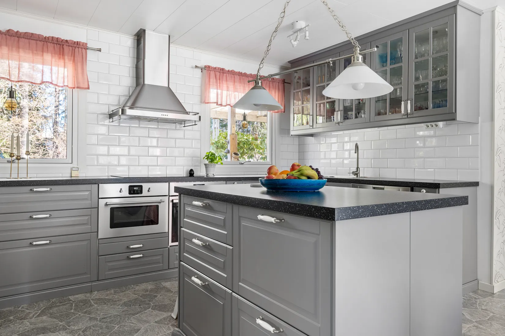 Villa, Ullevivägen 15, Bålsta Norra Ullevi, Håbo