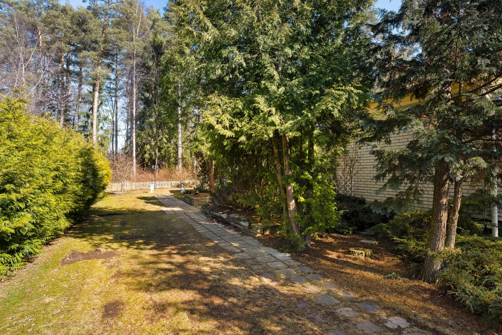 Villa, Ullevivägen 15, Bålsta Norra Ullevi, Håbo