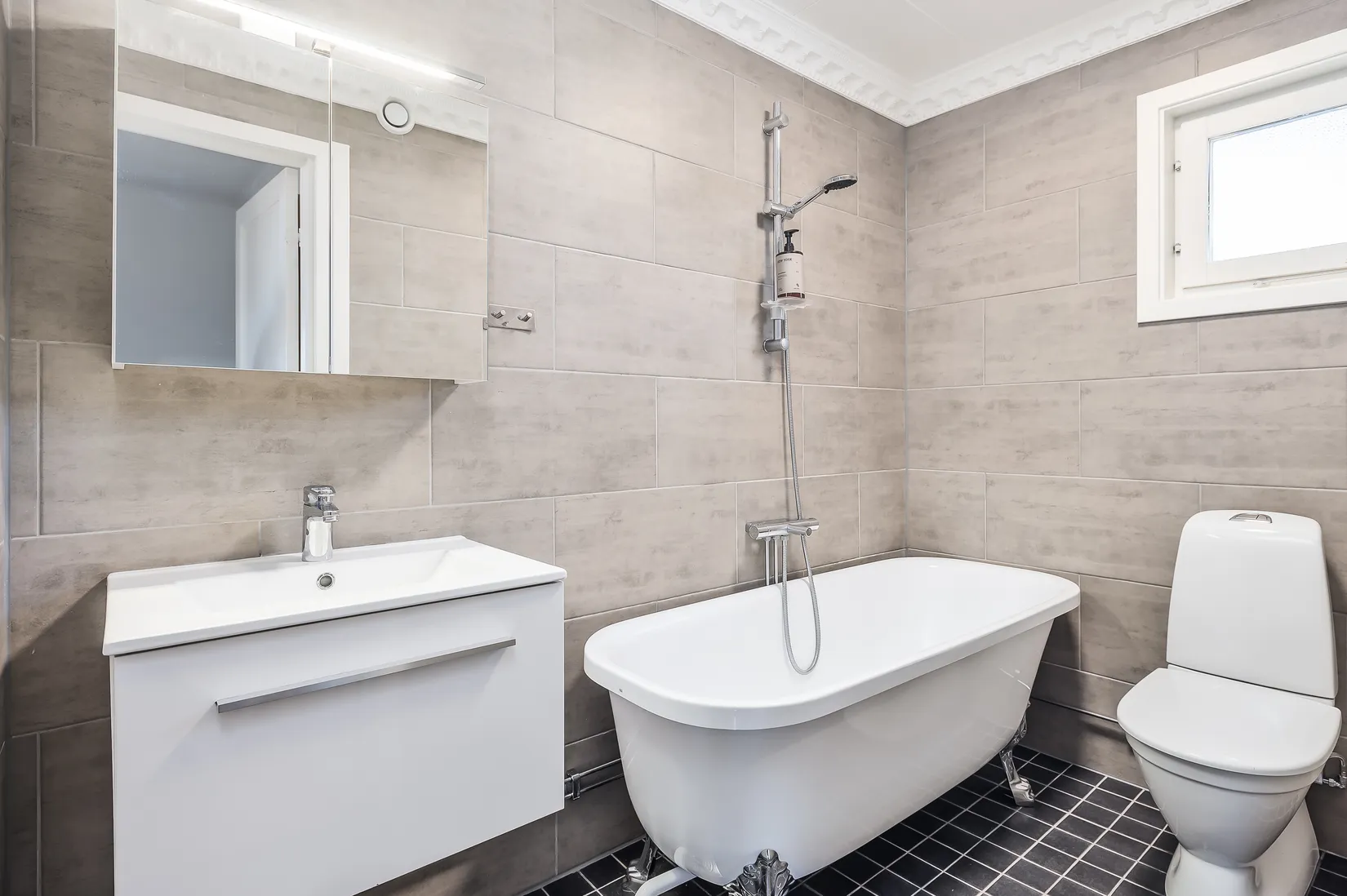 Radhus, Järnåldersringen 845, Haninge