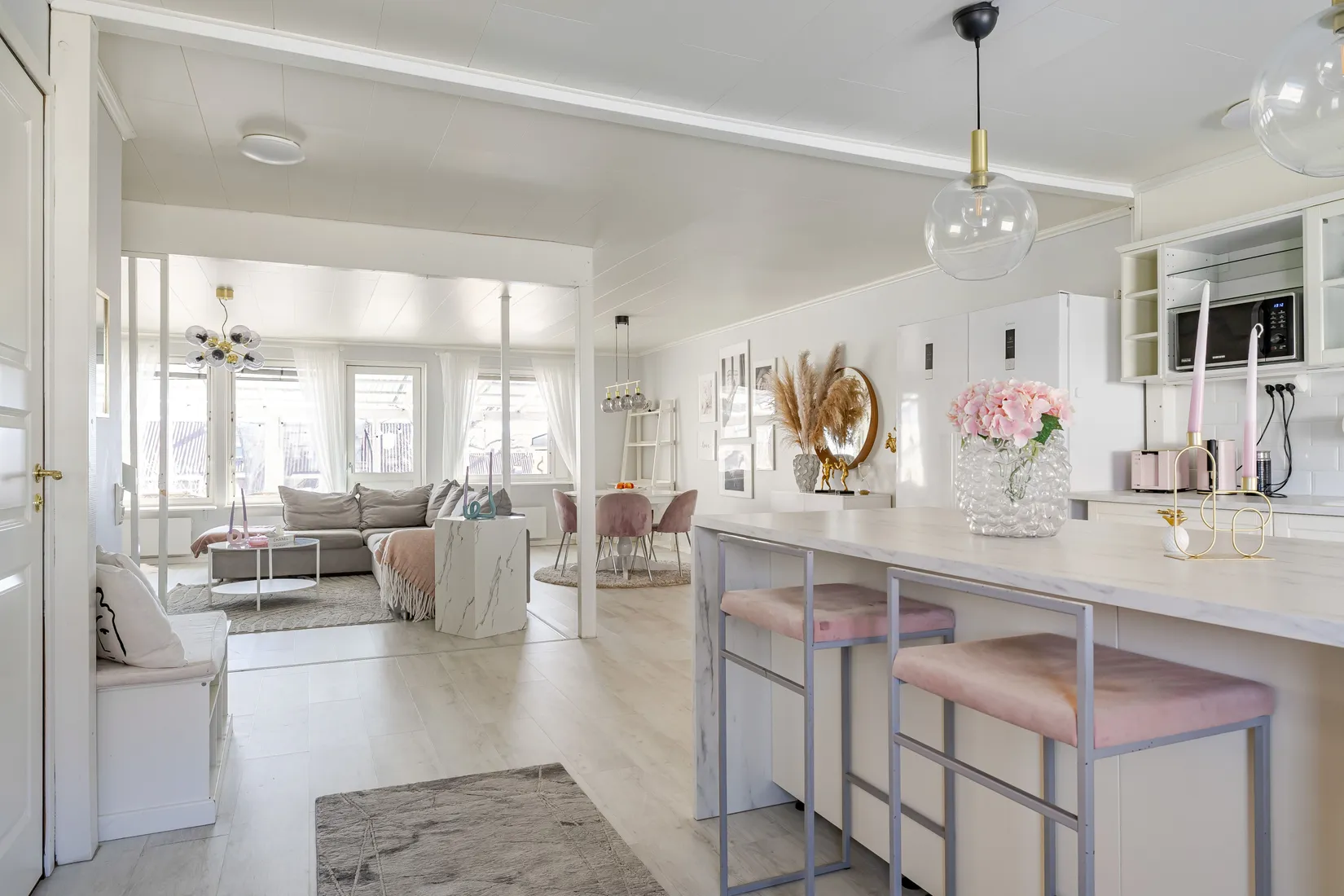 Villa, Radhus, Furuvägen 37, Hälletorp/Bondsjöstaden, Härnösand