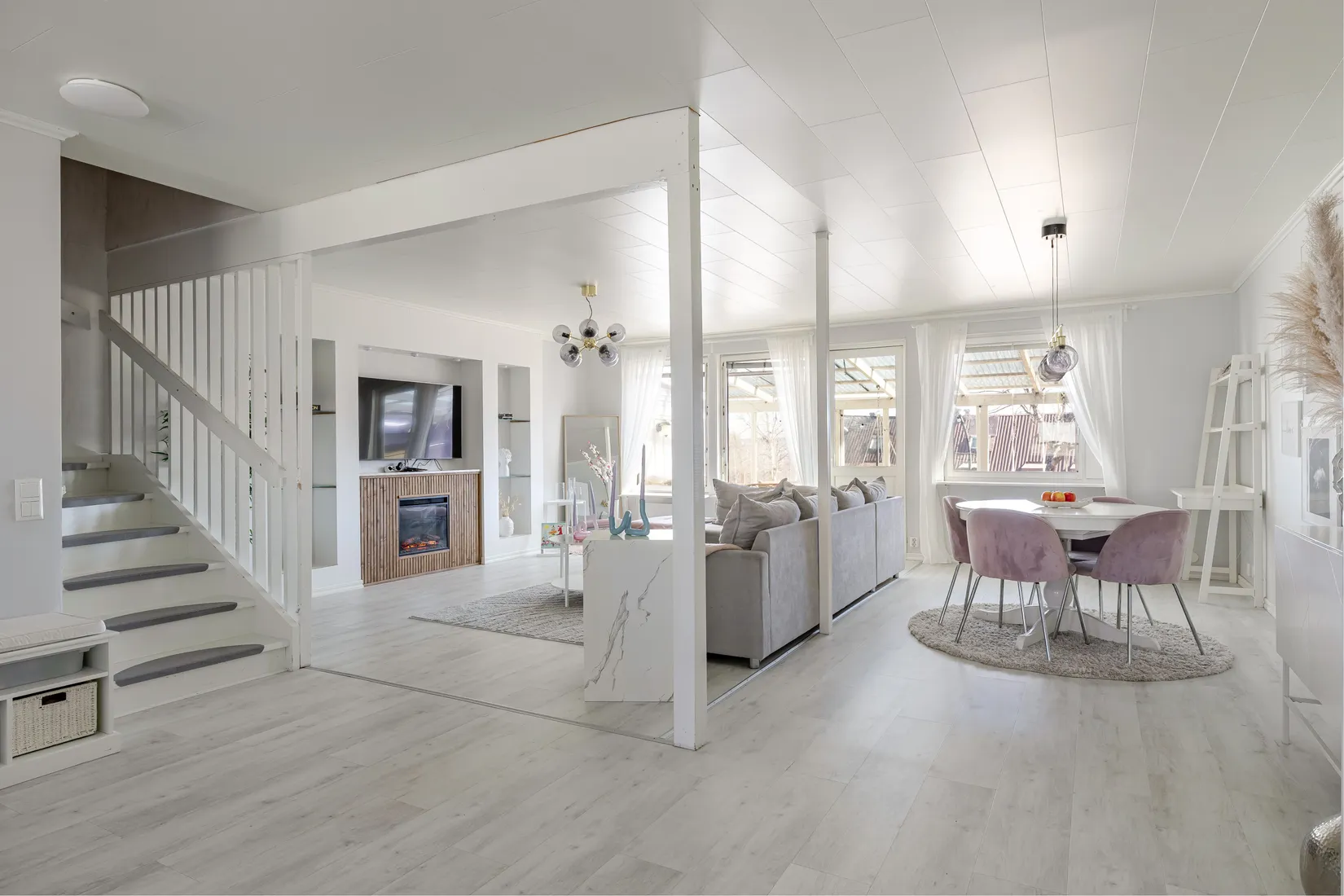 Villa, Radhus, Furuvägen 37, Hälletorp/Bondsjöstaden, Härnösand