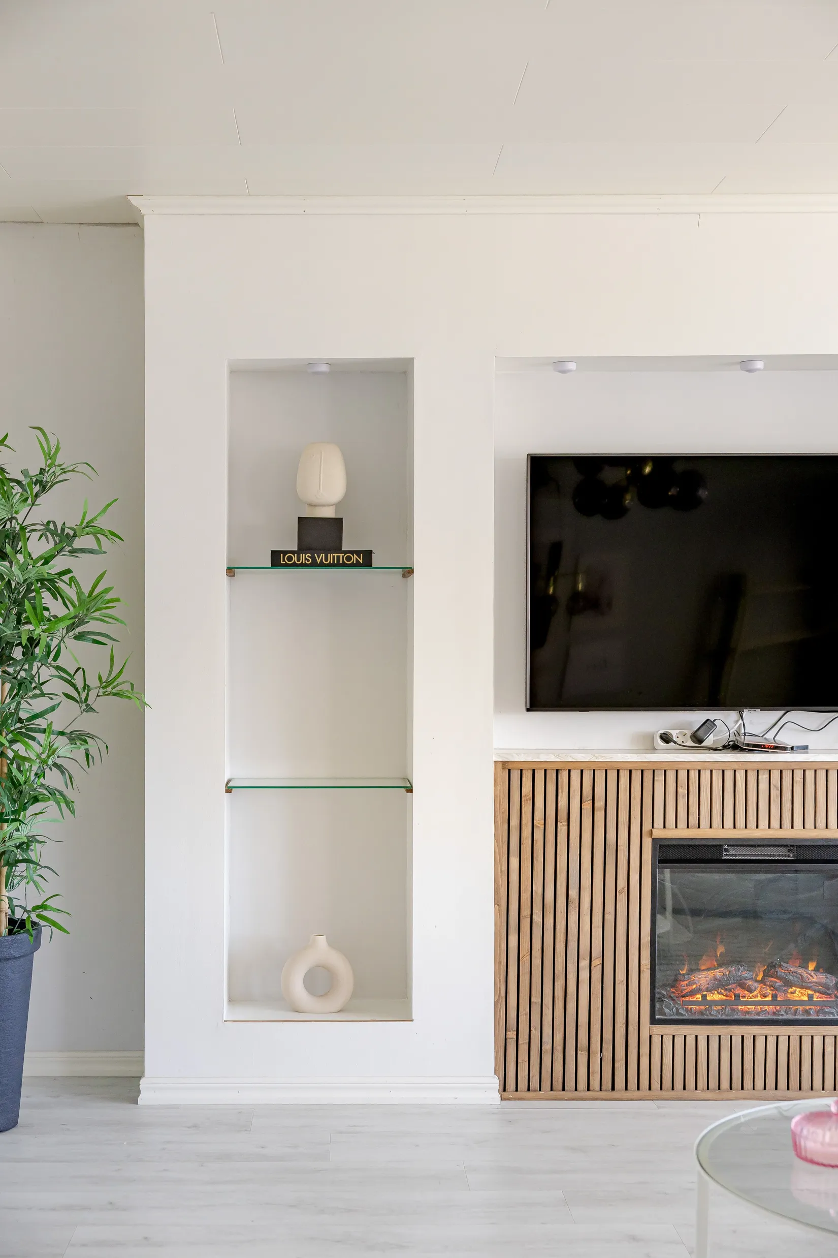 Villa, Radhus, Furuvägen 37, Hälletorp/Bondsjöstaden, Härnösand