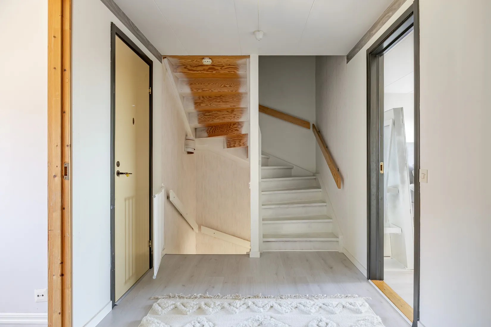 Villa, Radhus, Furuvägen 37, Hälletorp/Bondsjöstaden, Härnösand