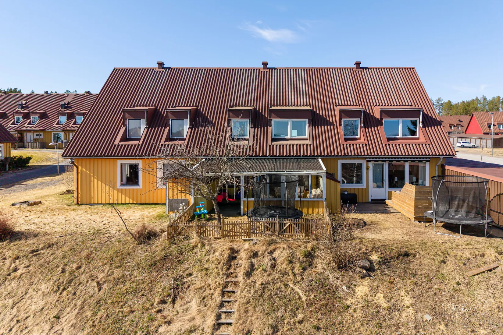 Villa, Radhus, Furuvägen 37, Hälletorp/Bondsjöstaden, Härnösand