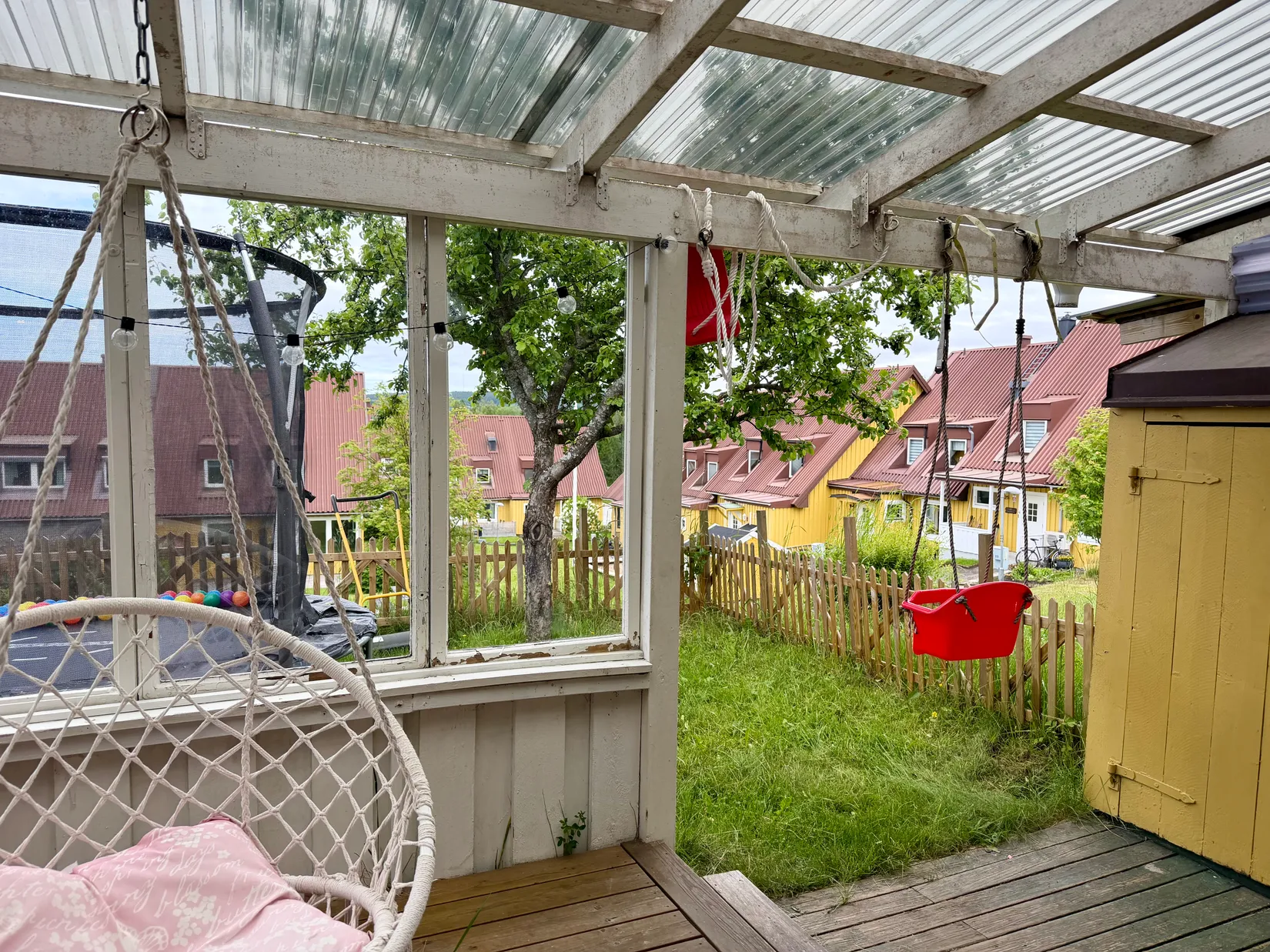 Radhus, Furuvägen 37, Hälletorp/Bondsjöstaden, Härnösand