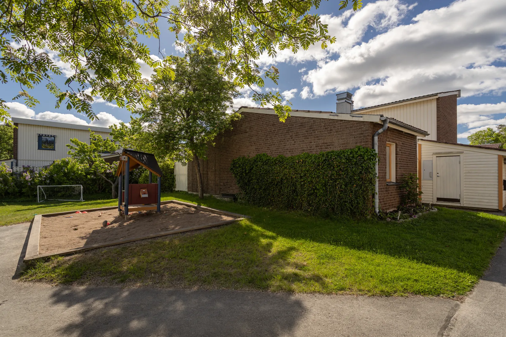 Bostadsrätt, Radhus, Scoutvägen 82, Tegelhagen , Sollentuna