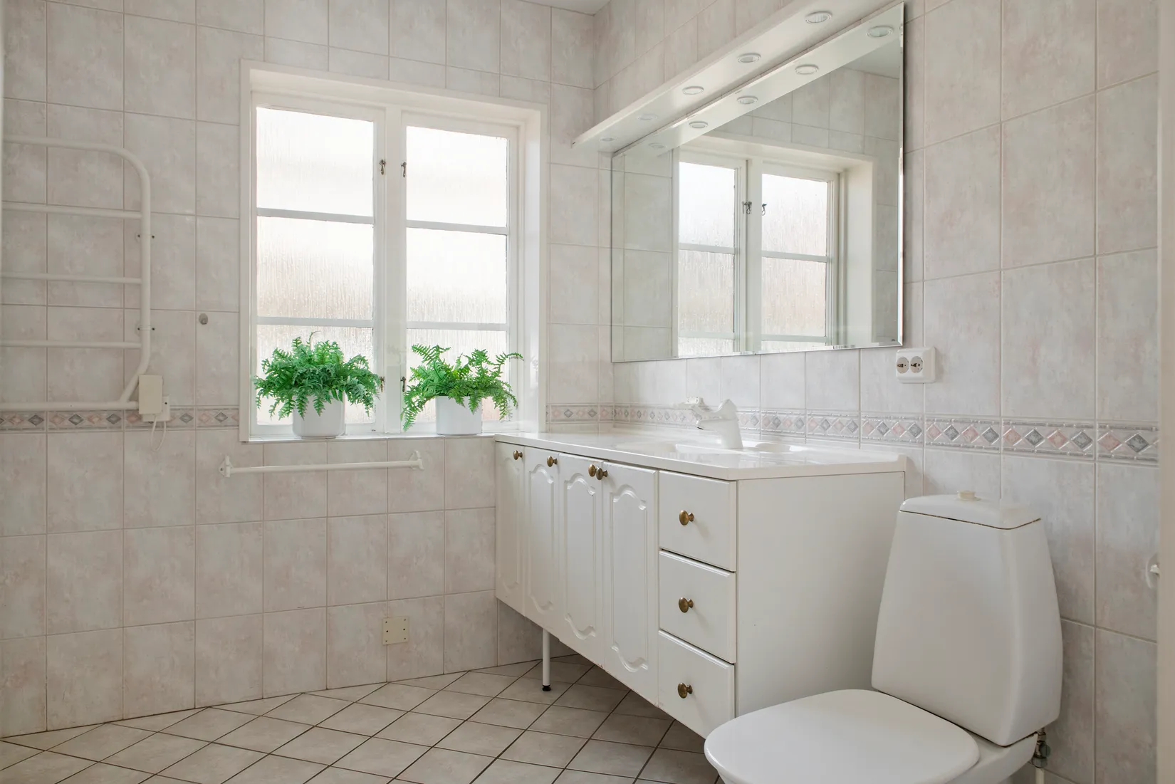 Villa, Sjögatan 17B, Centralt ,  Å-tomt, Kristianstad