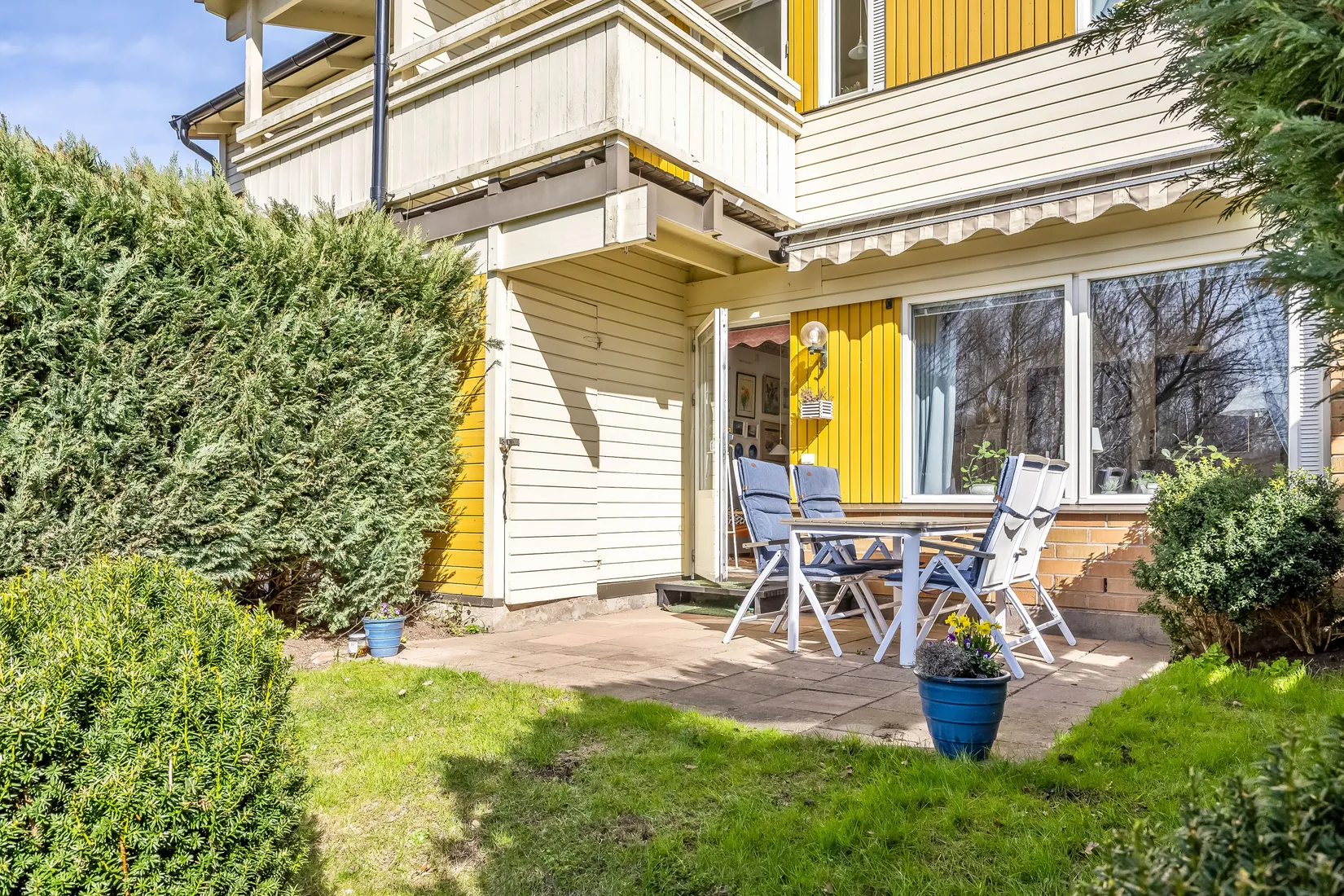 Radhus, Axel Swartlings gata 141, Klockaretorpet, Norrköping