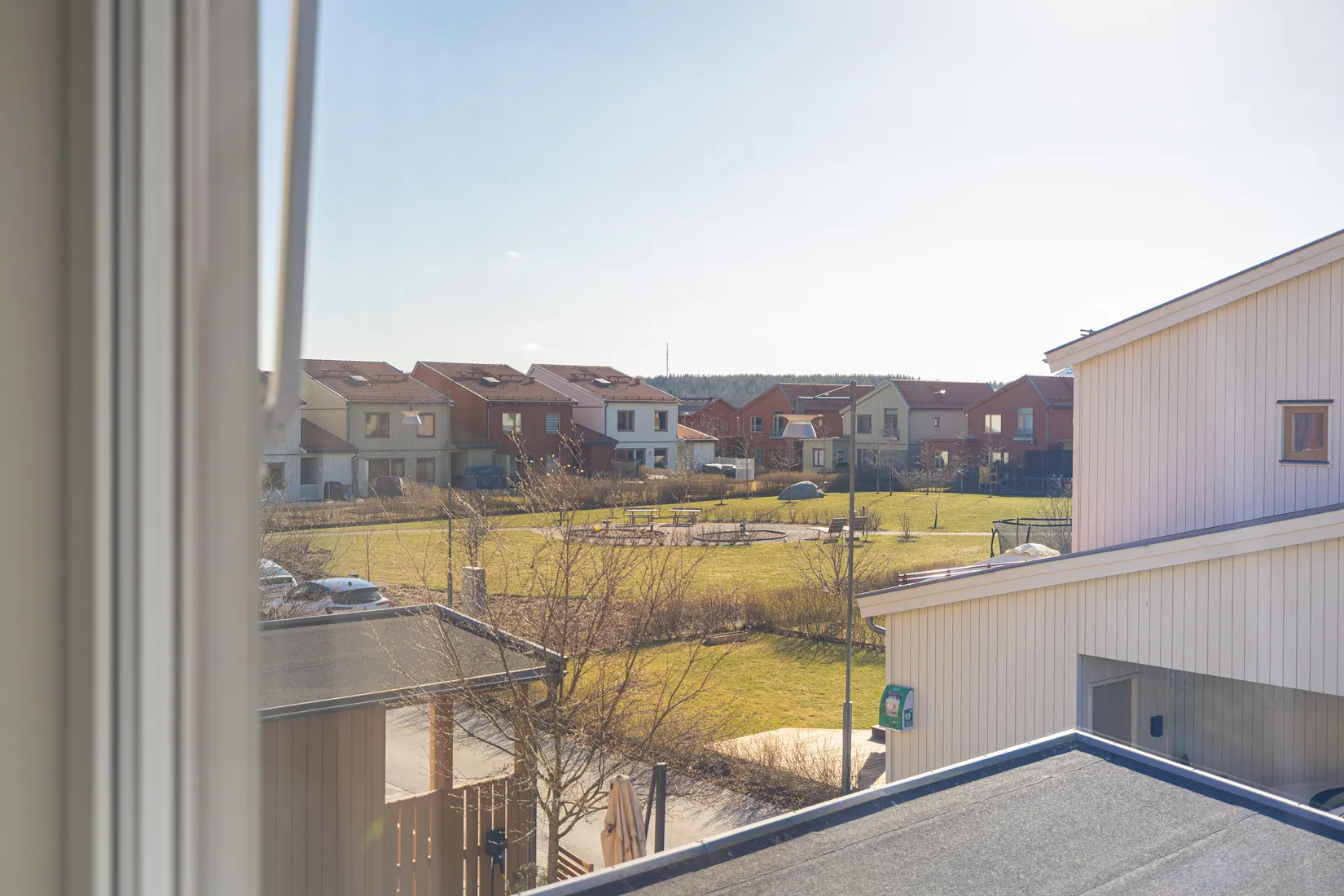 Radhus, Älvsundavägen 16, Eds Allé, Upplands Väsby