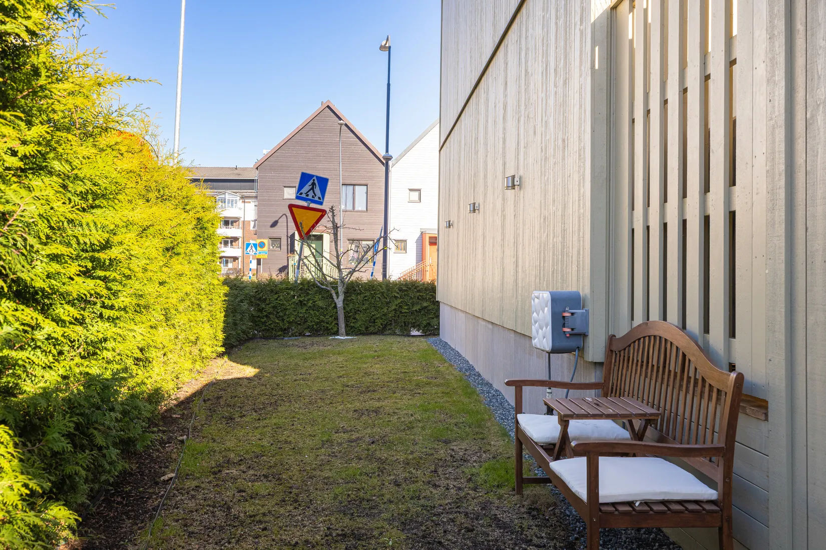 Radhus, Älvsundavägen 16, Eds Allé, Upplands Väsby