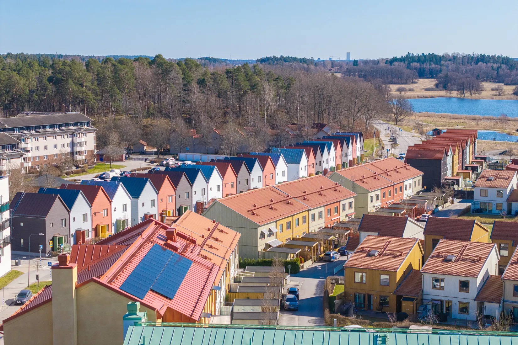 Radhus, Älvsundavägen 16, Eds Allé, Upplands Väsby