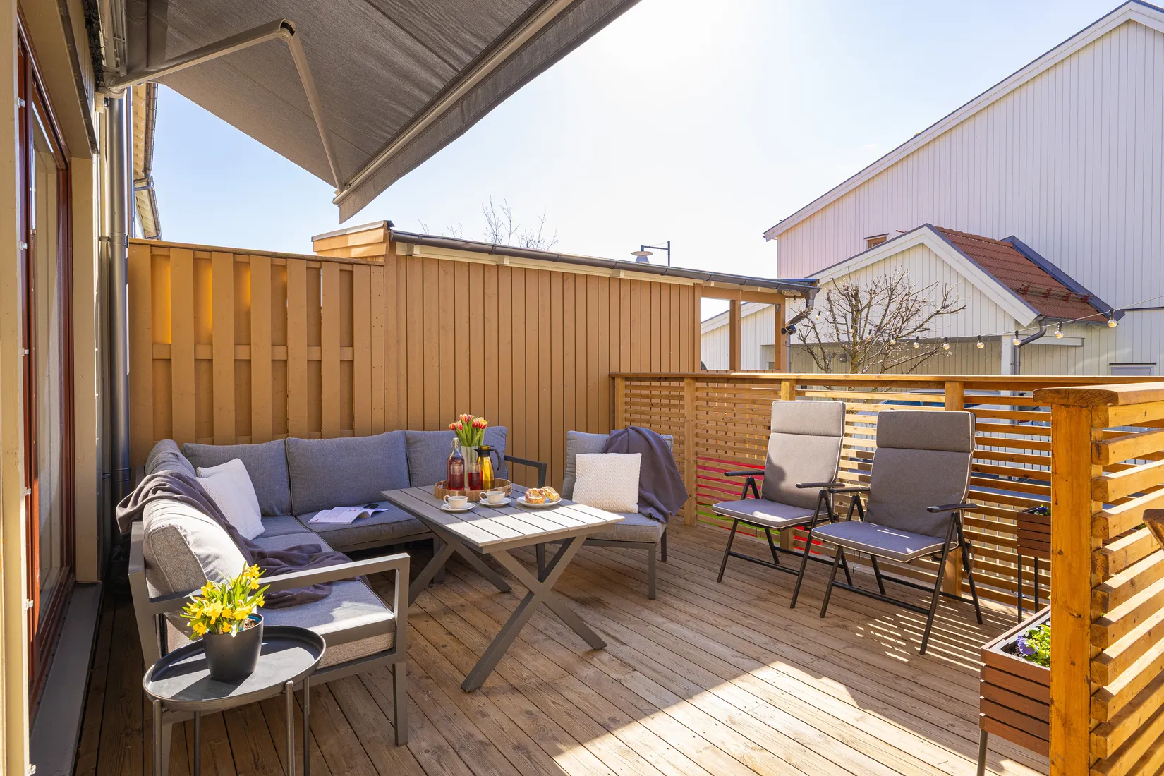 Radhus, Älvsundavägen 16, Eds Allé, Upplands Väsby