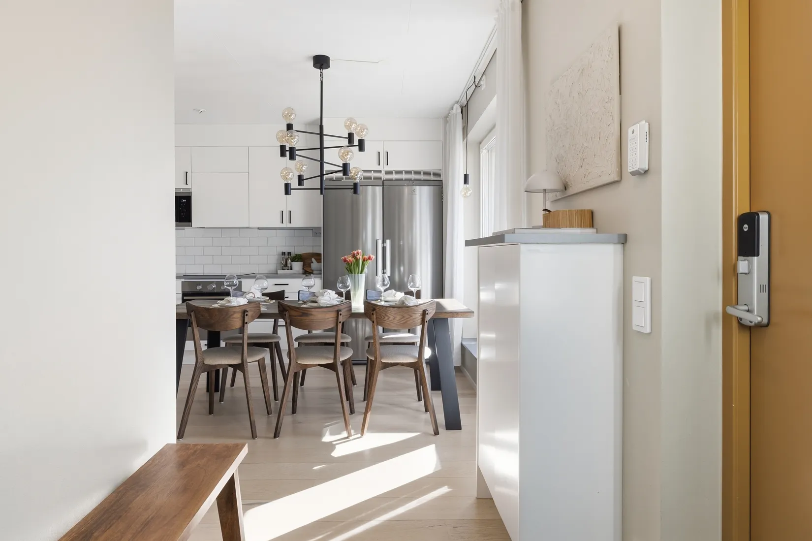 Radhus, Älvsundavägen 16, Eds Allé, Upplands Väsby