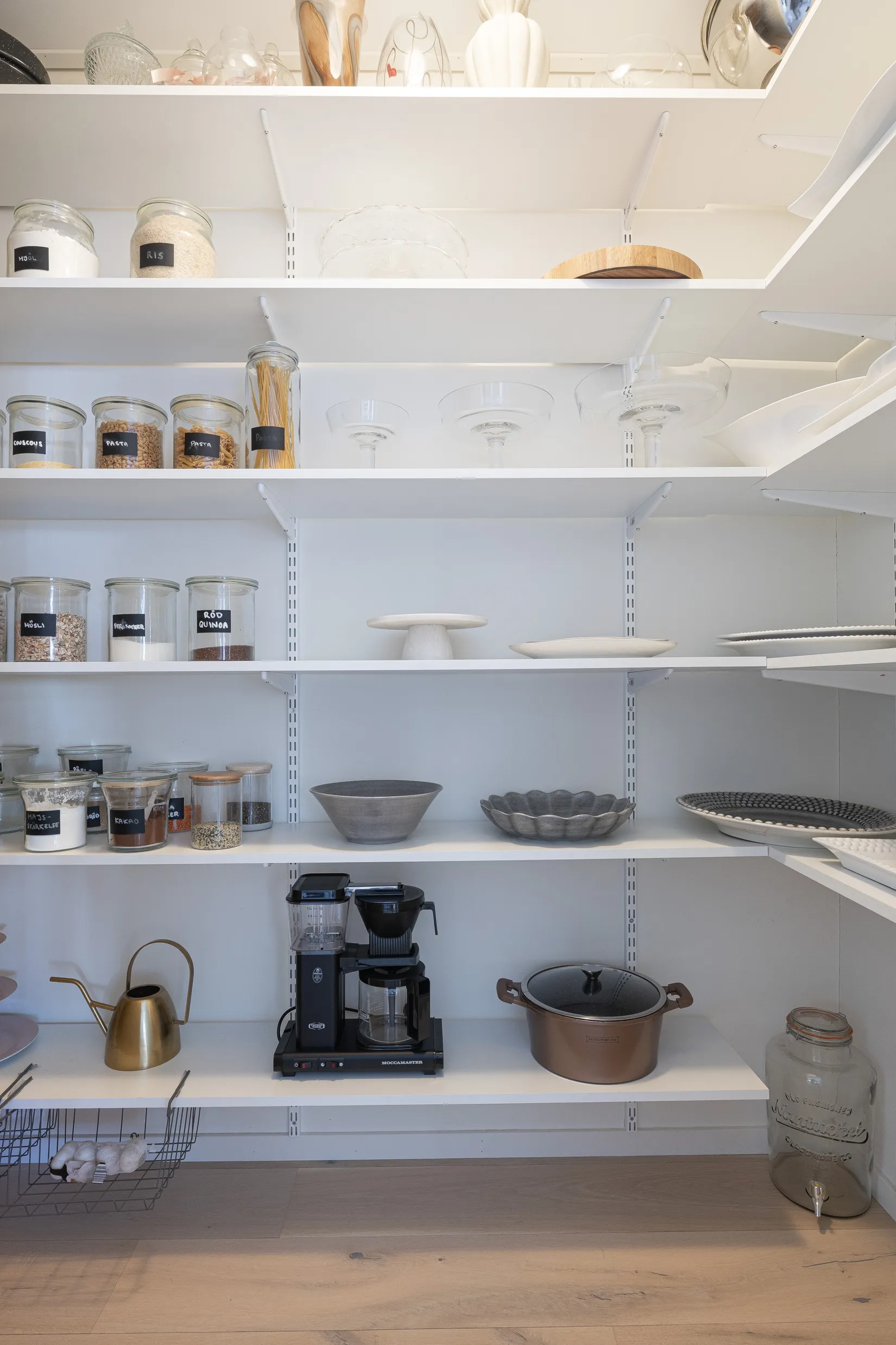 Radhus, Älvsundavägen 16, Eds Allé, Upplands Väsby