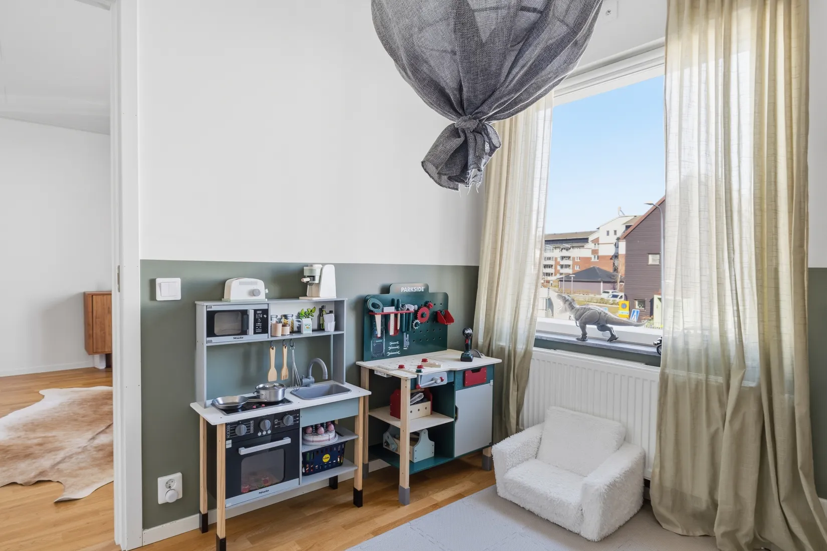 Radhus, Älvsundavägen 16, Eds Allé, Upplands Väsby