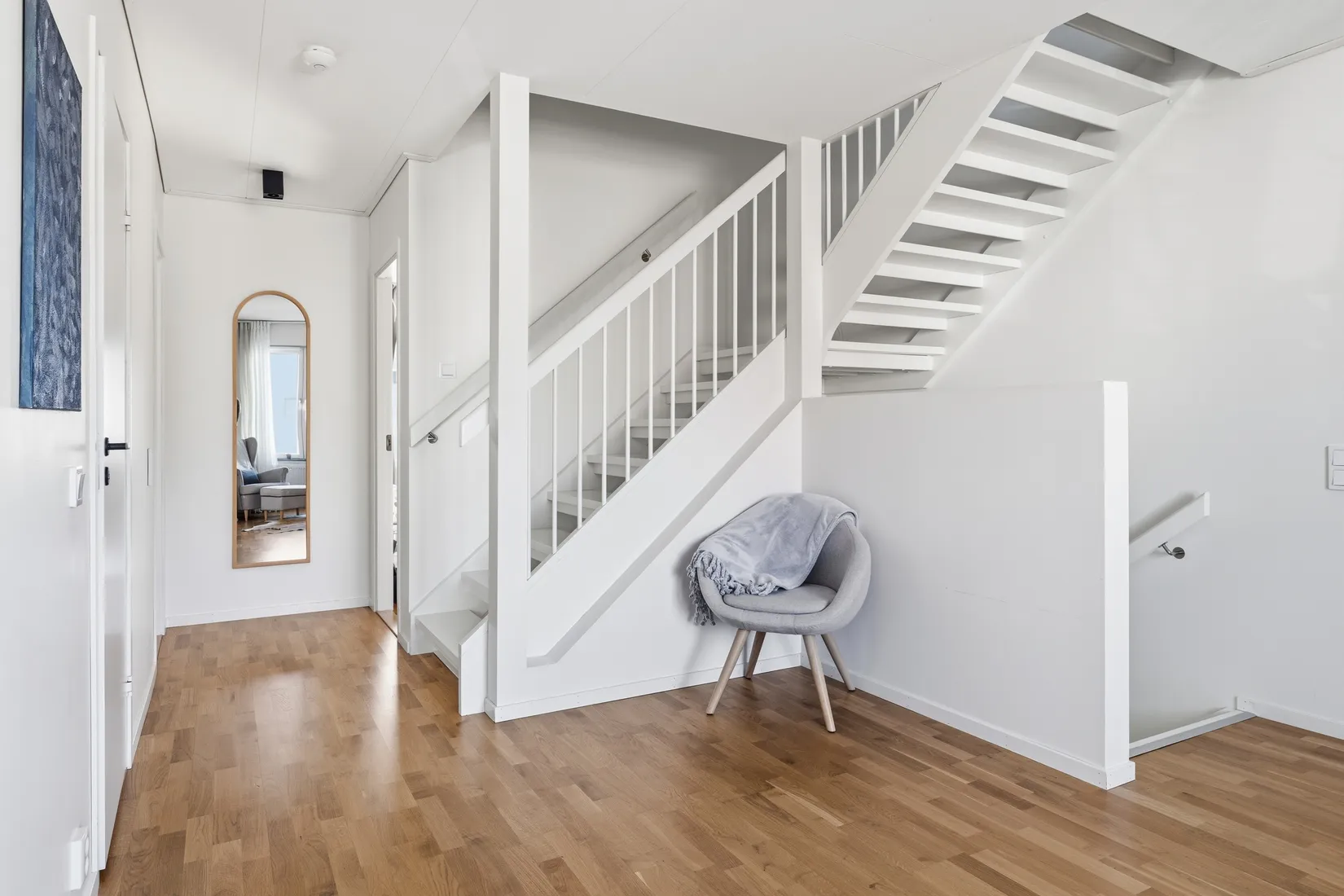 Radhus, Älvsundavägen 16, Eds Allé, Upplands Väsby