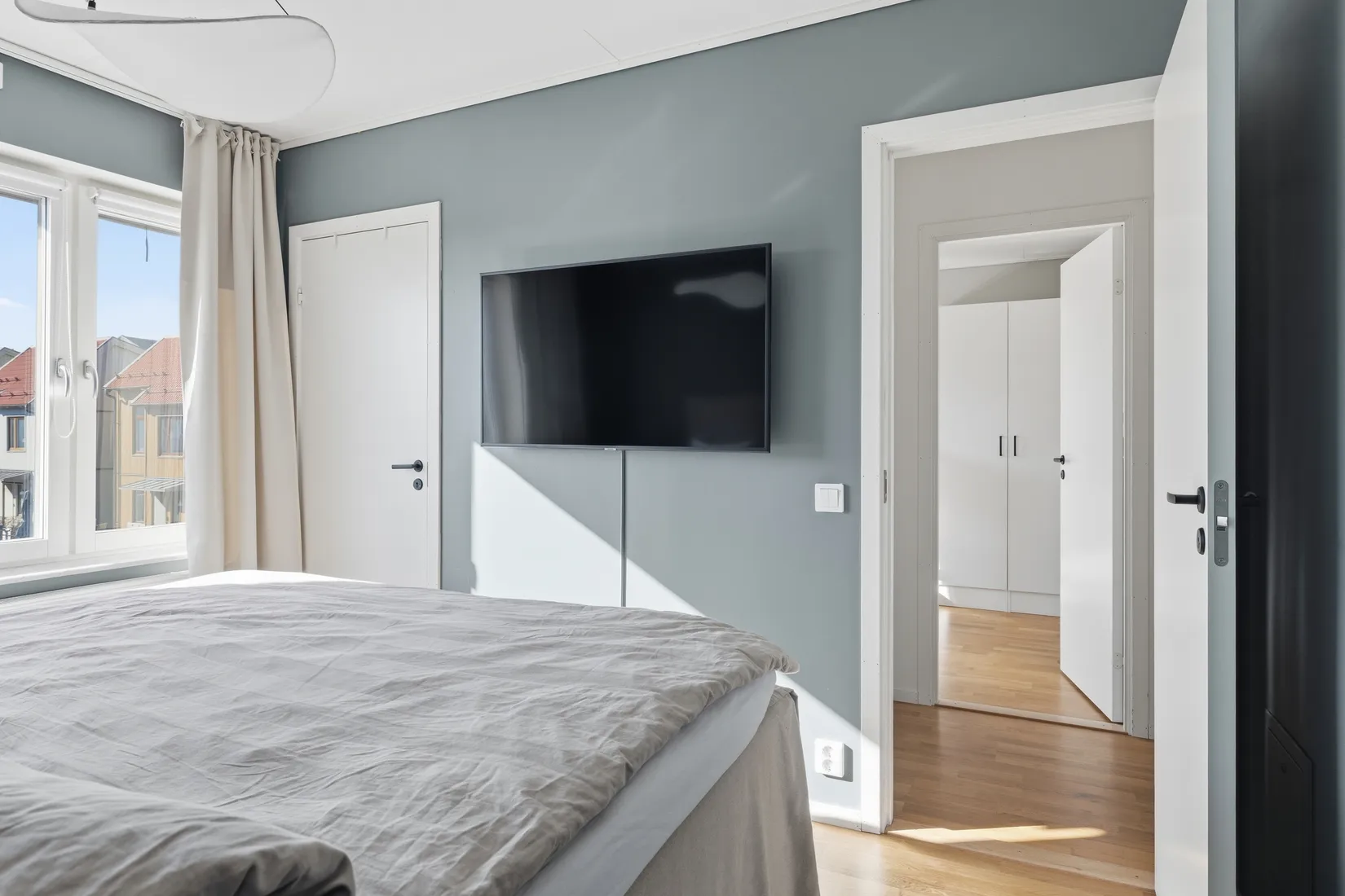 Radhus, Älvsundavägen 16, Eds Allé, Upplands Väsby