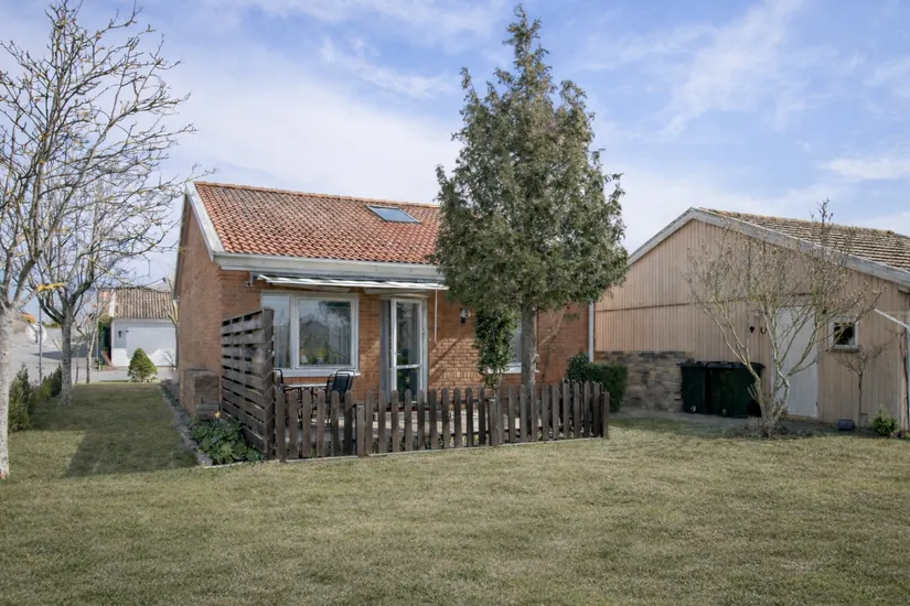 Villa, Jordtistelgatan 2, Svedala