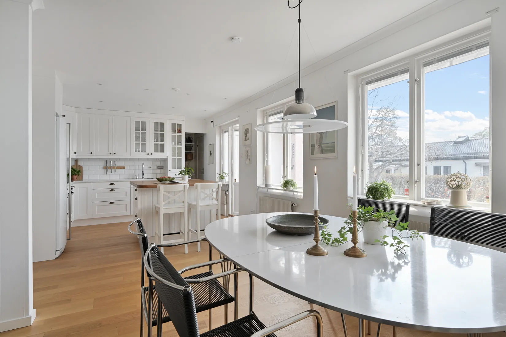 Radhus, Skjutbanevägen 17, Helenelund/Fågelsången, Sollentuna