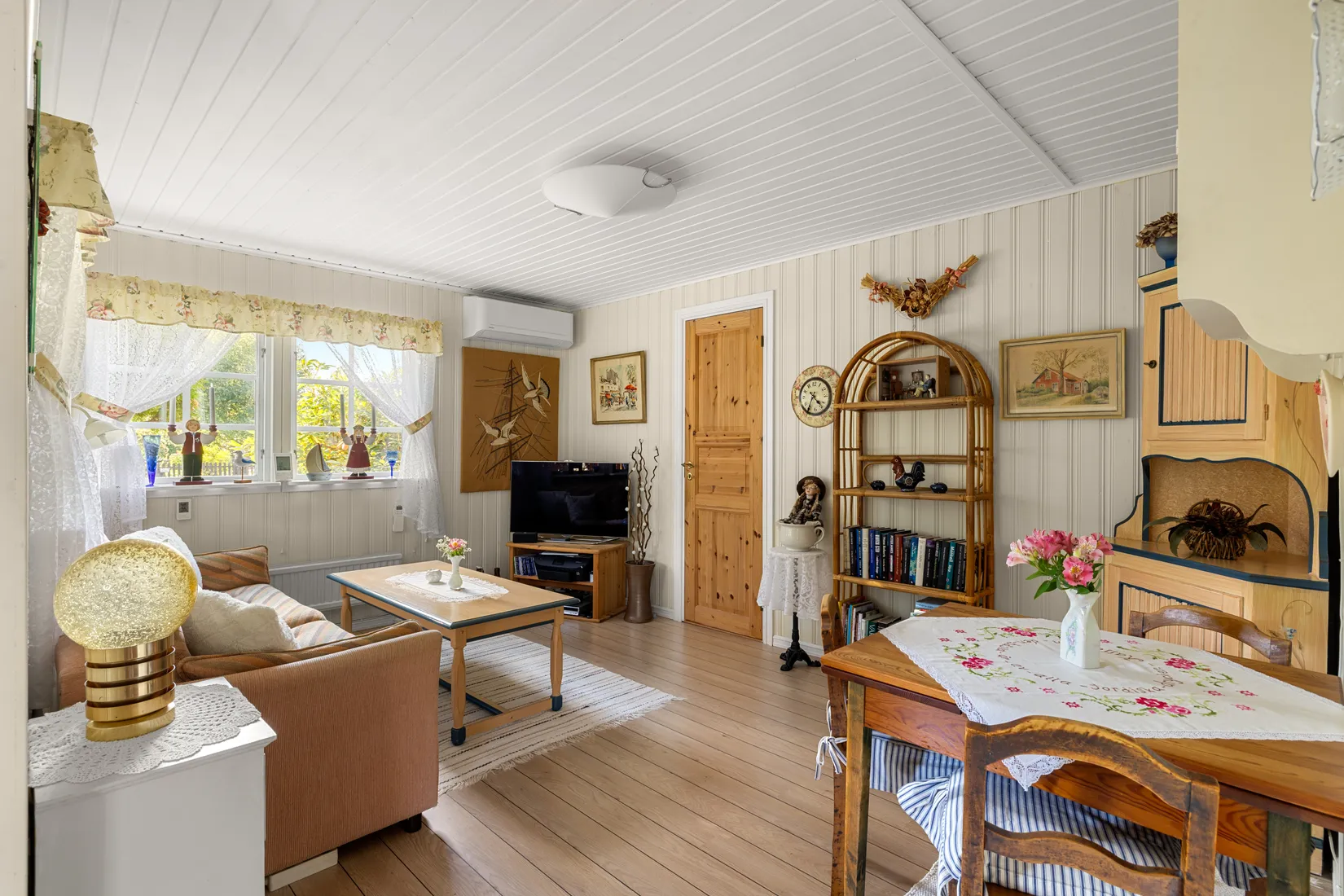 Villa, Ribacken 44, Ribacken Stugby, Botkyrka