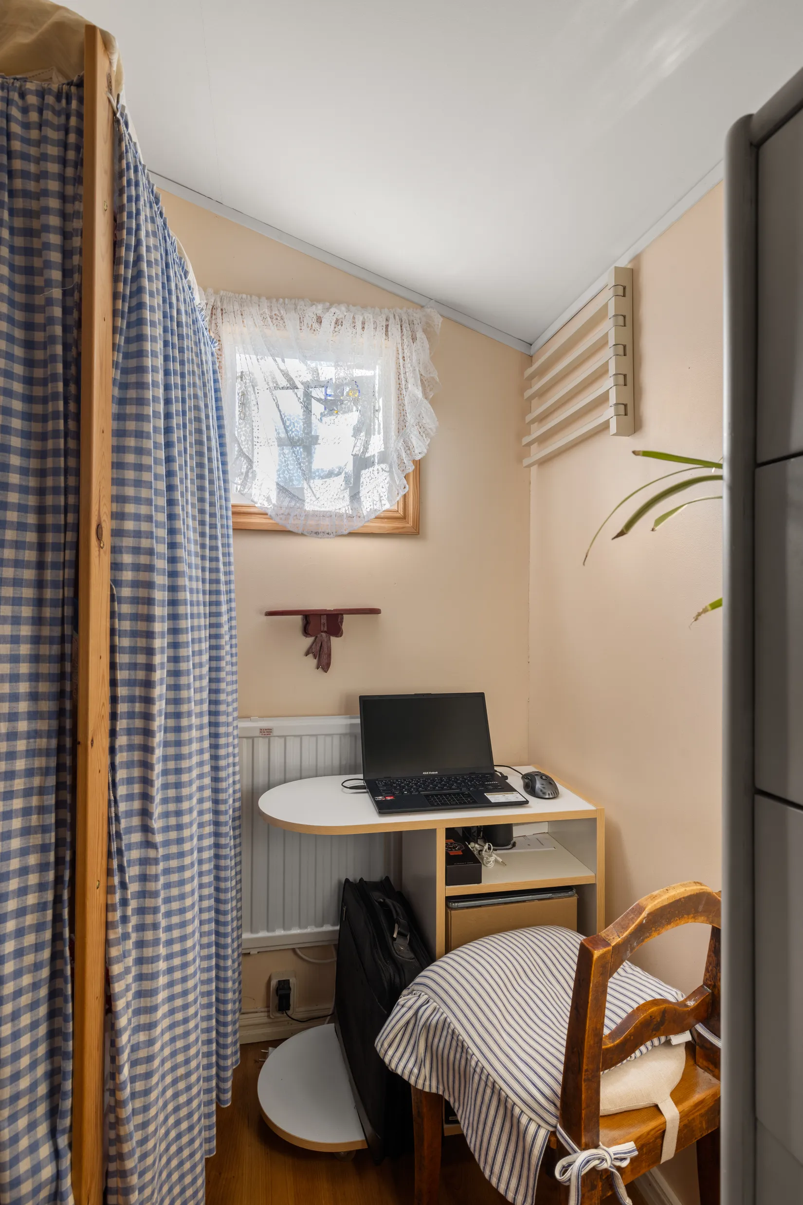 Villa, Ribacken 44, Ribacken Stugby, Botkyrka