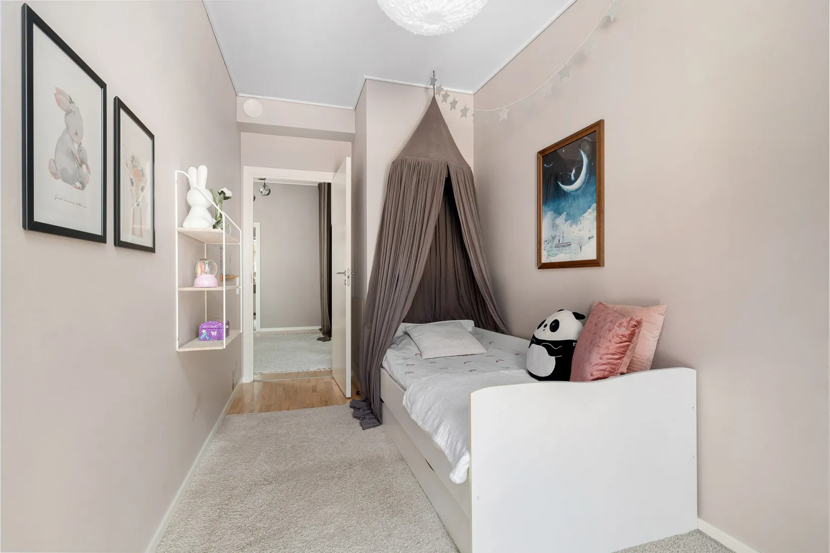 Bostadsrätt, Radhus, Kvalövägen 25, Vega, Haninge