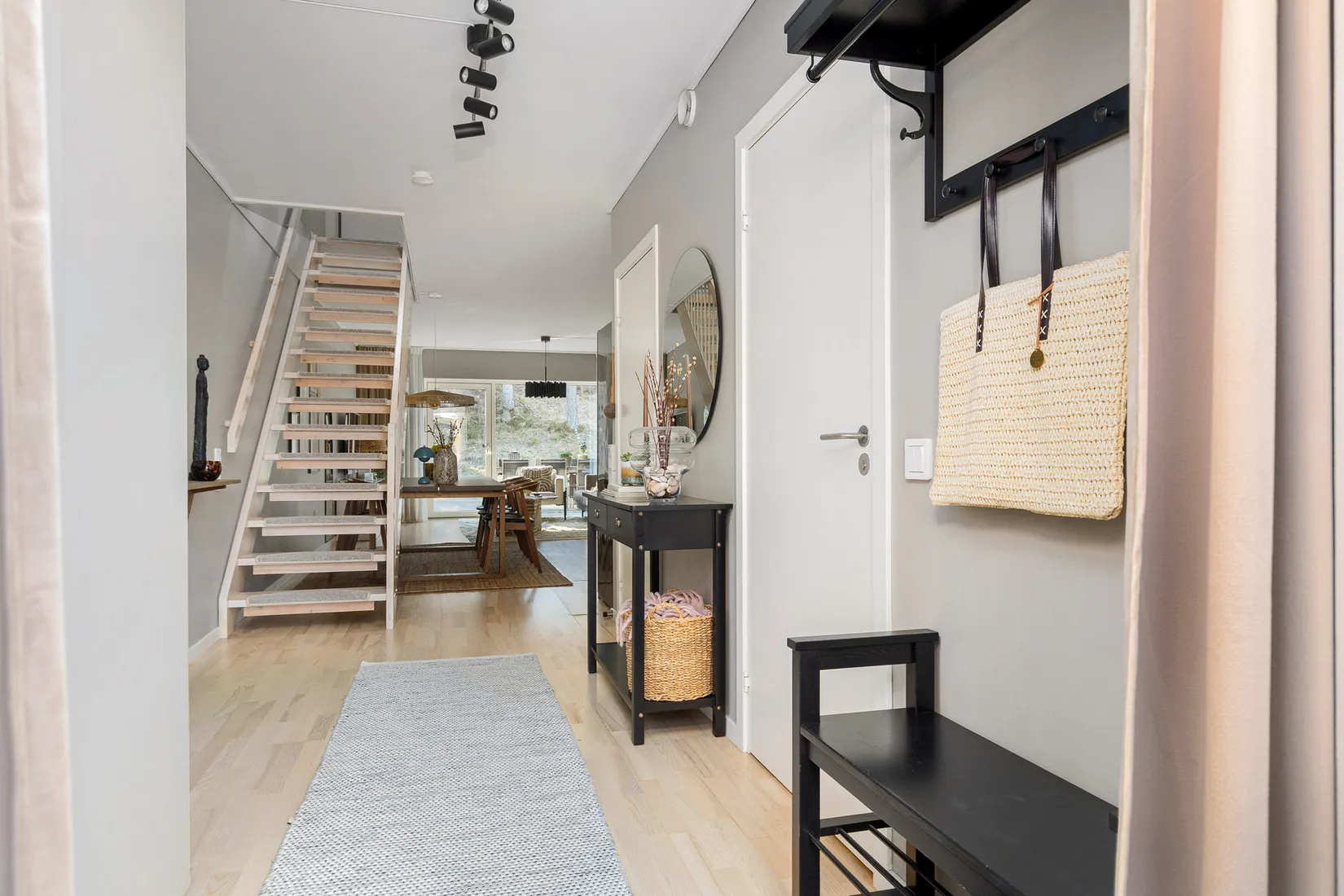 Bostadsrätt, Radhus, Kvalövägen 25, Vega, Haninge