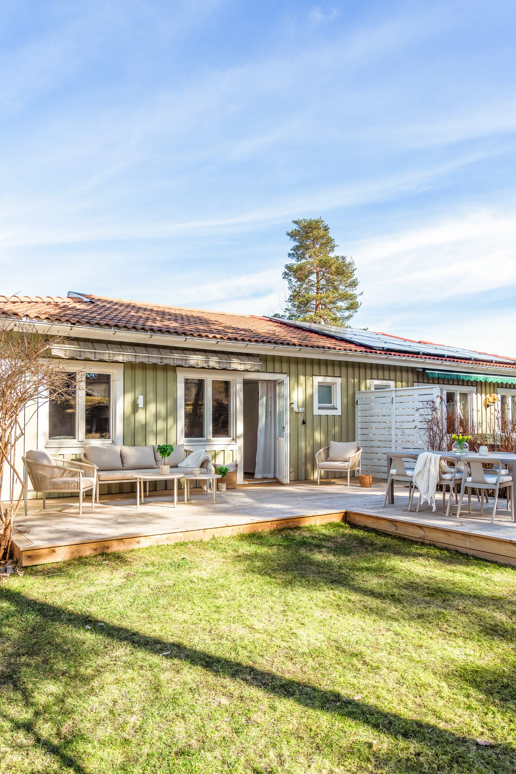 Villa, Radhus, Bruncronas väg 11, Värmdö - Haghulta, Värmdö