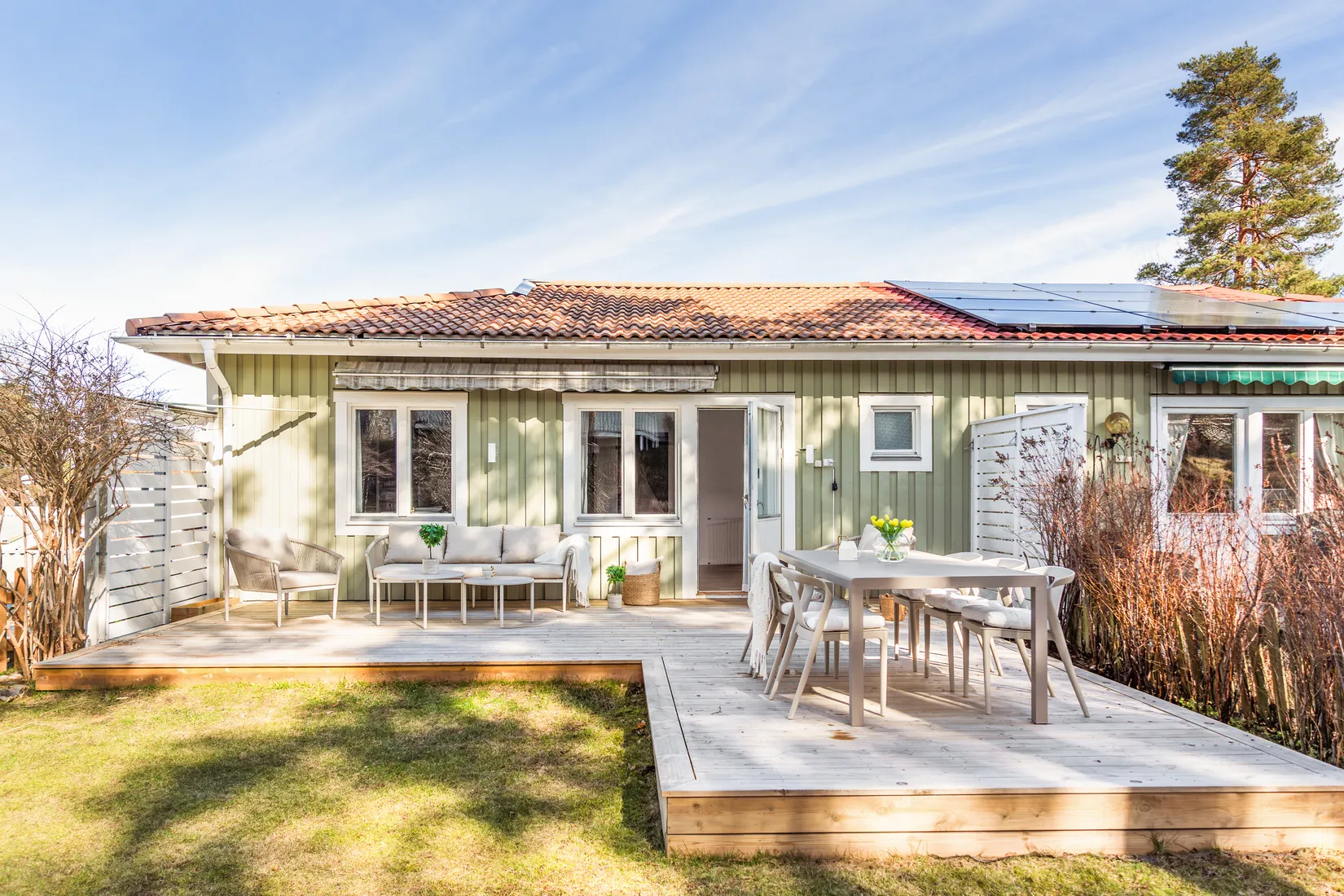 Villa, Radhus, Bruncronas väg 11, Värmdö - Haghulta, Värmdö