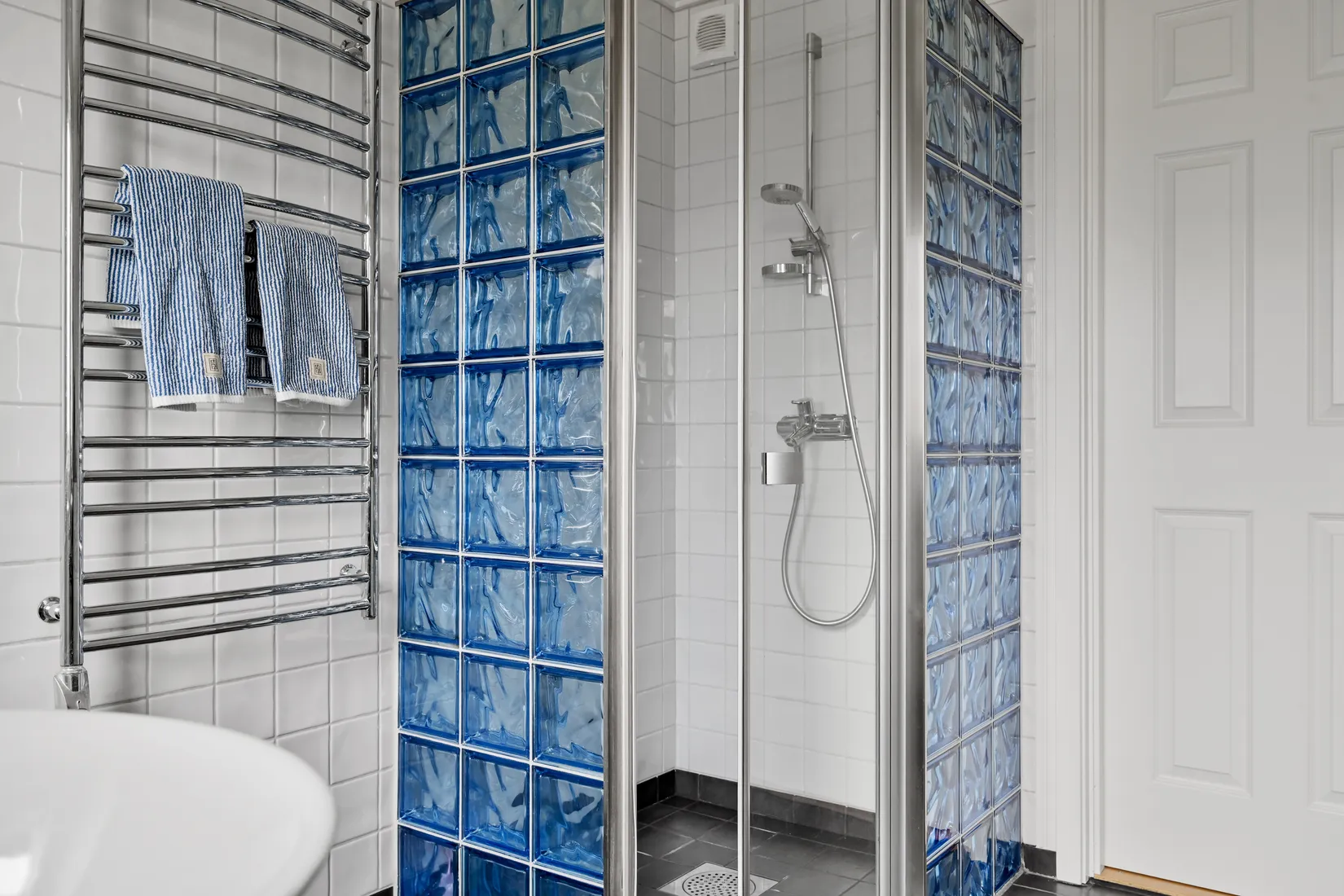 Villa, Allévägen 7, Österskär, Österåker